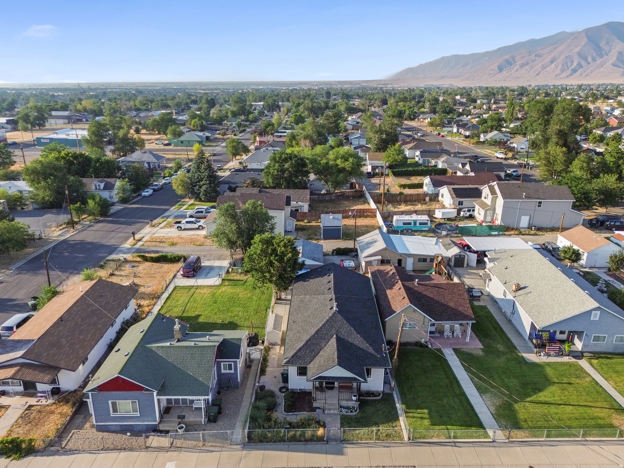 main property photo 38