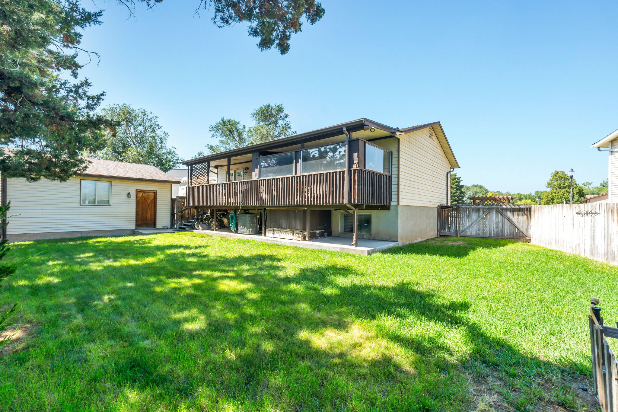 main property photo 25