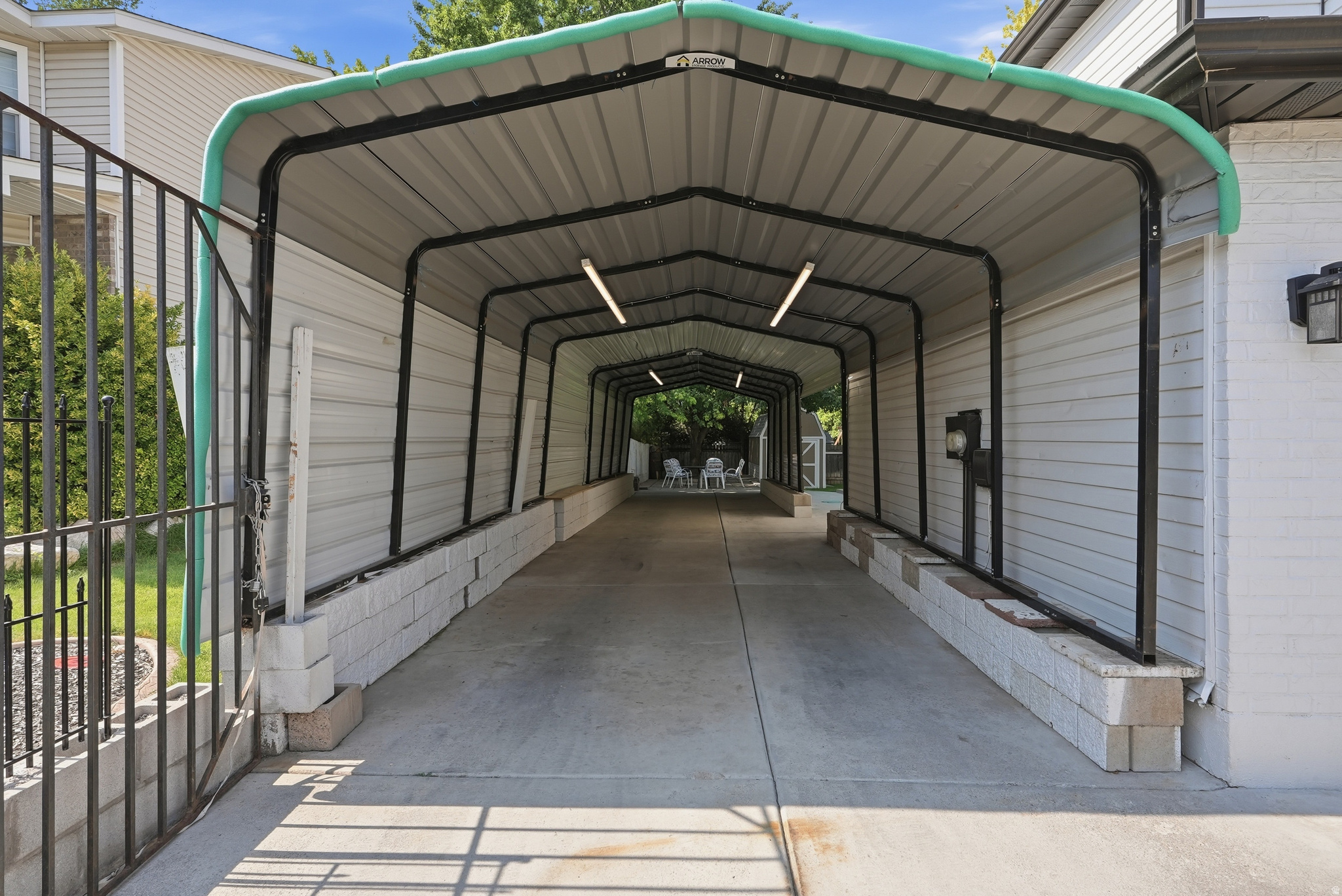 main property photo 41