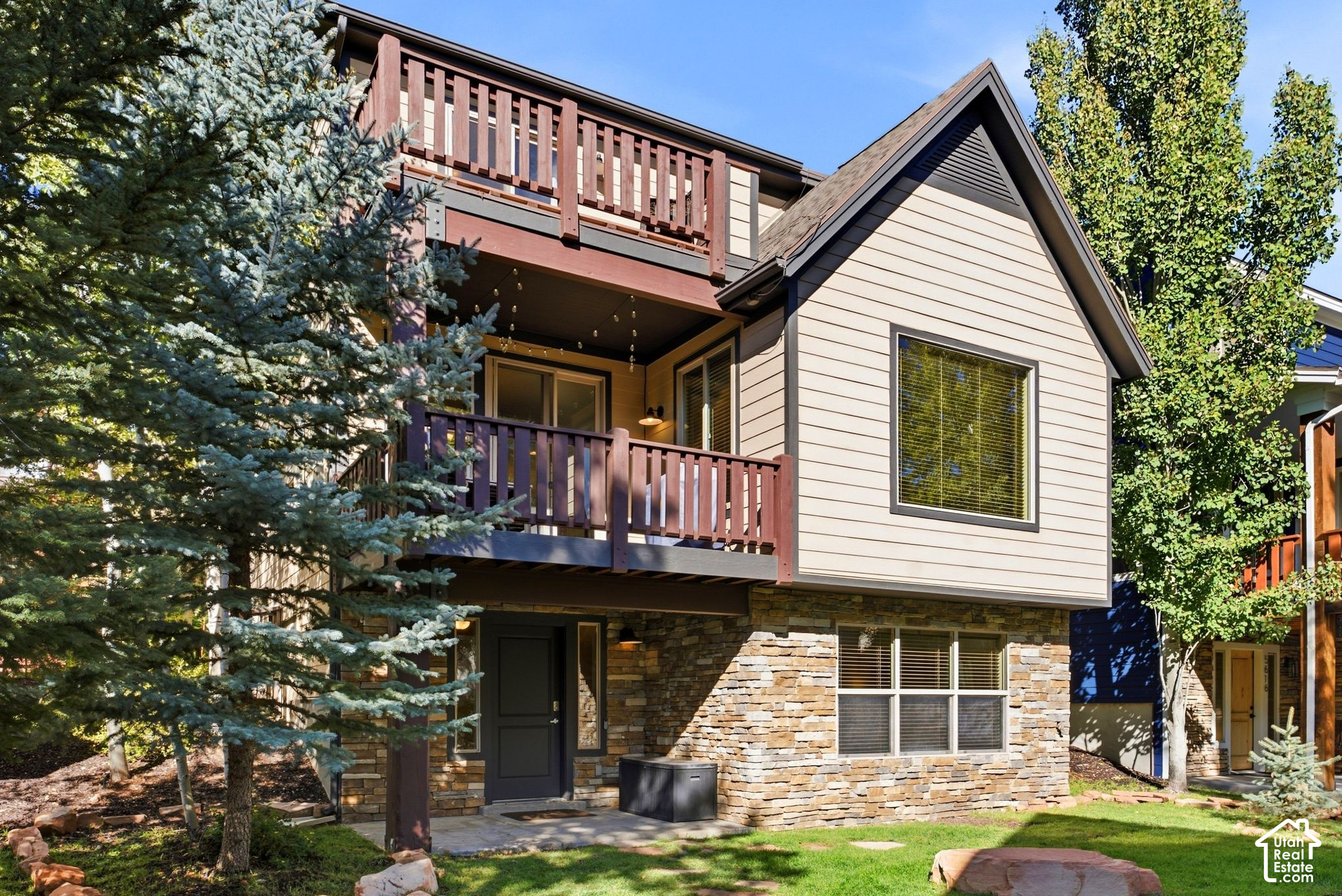 main property photo 39