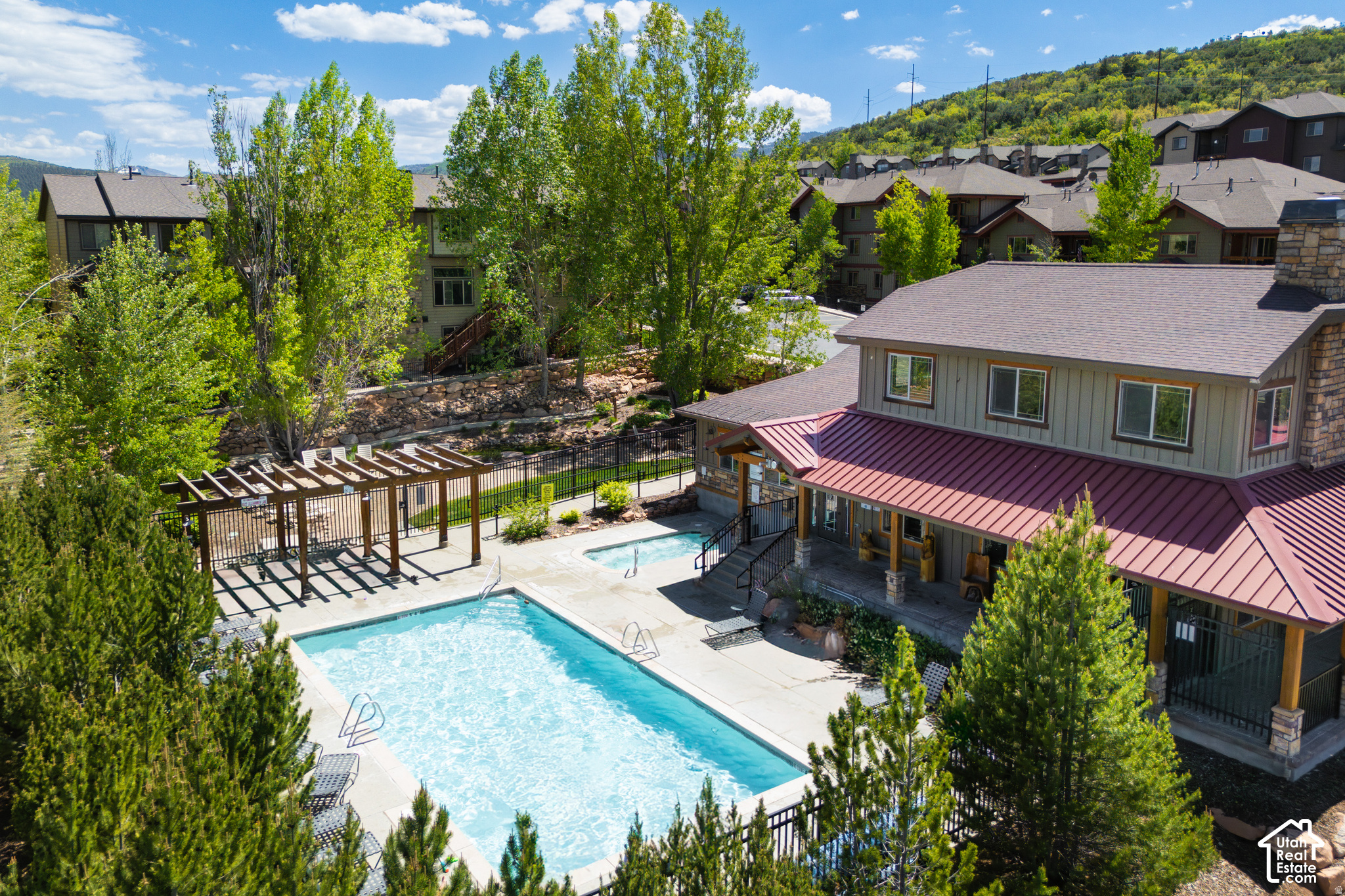 main property photo 49