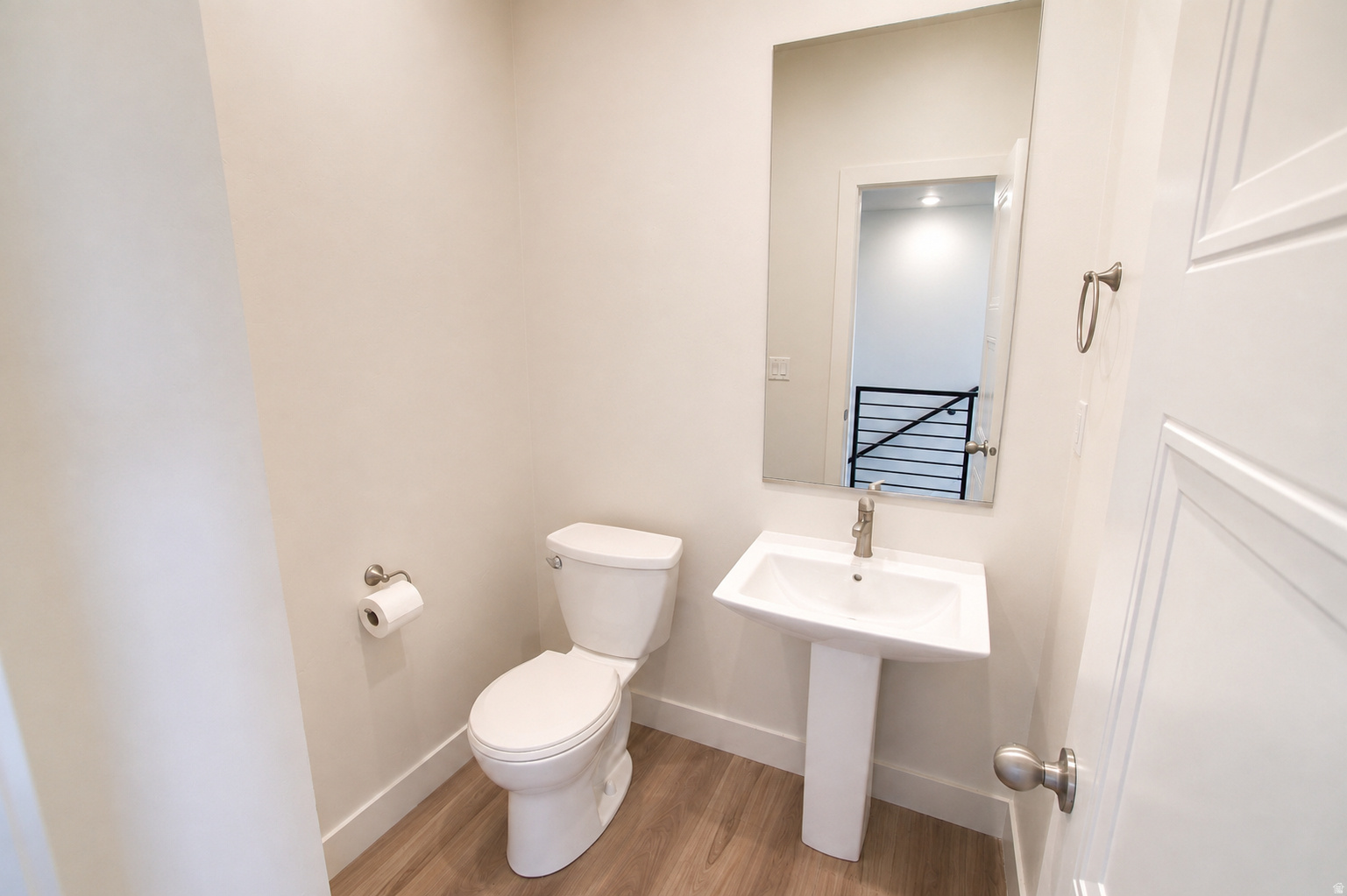 main property photo 6