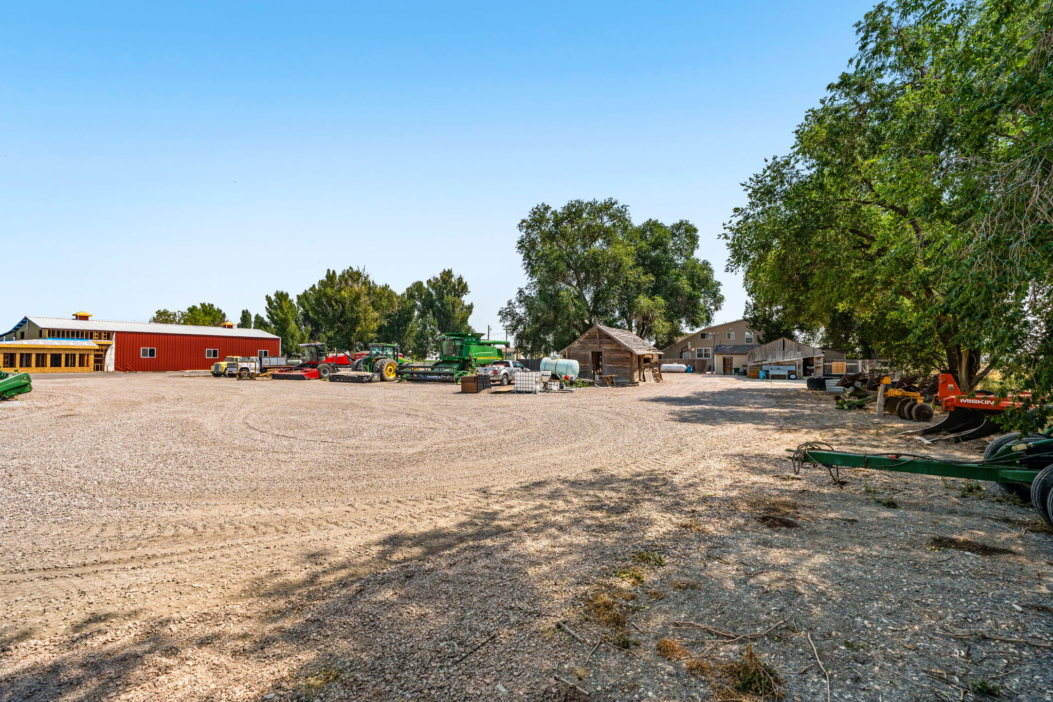 main property photo 67