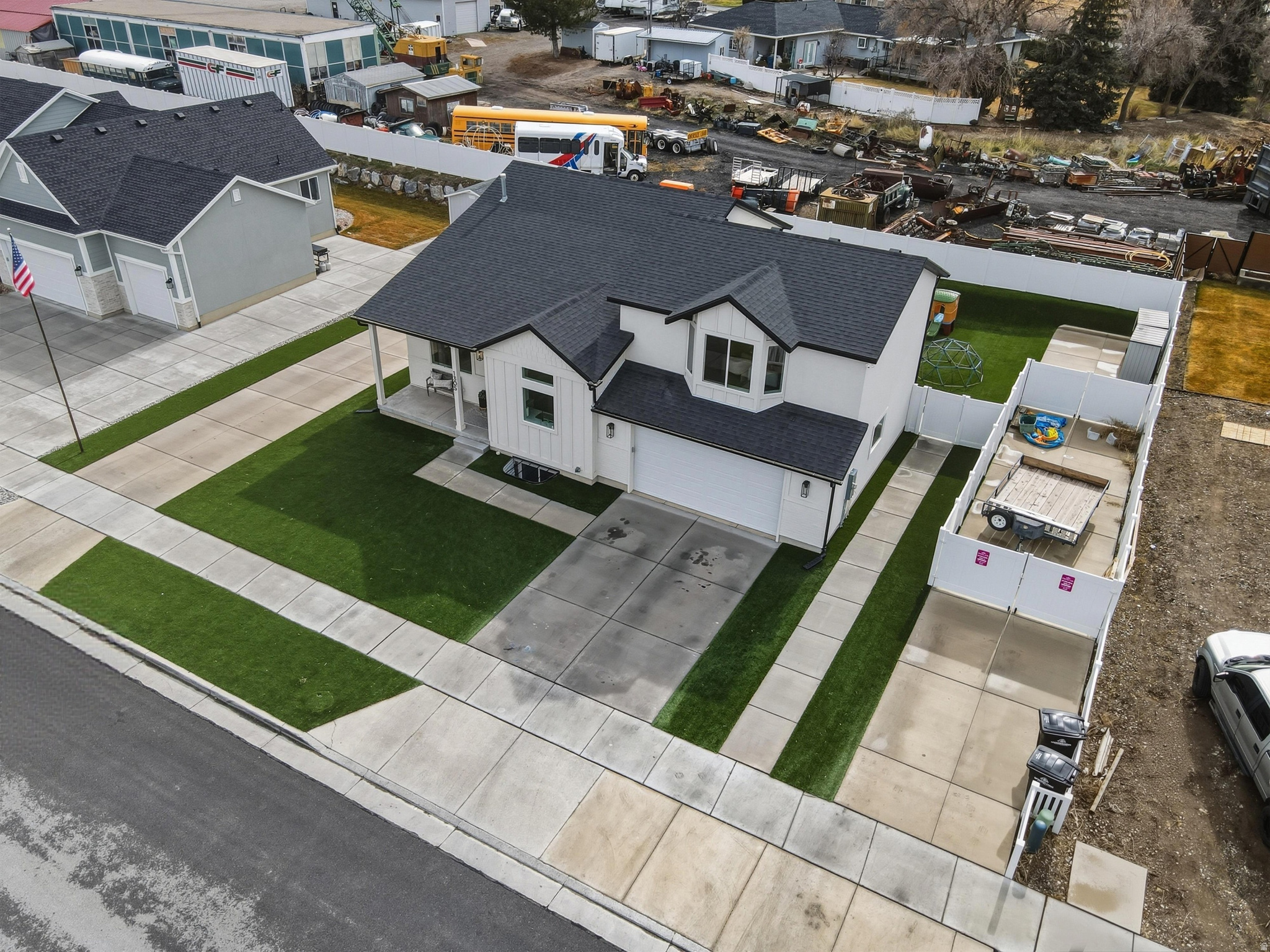 main property photo 22