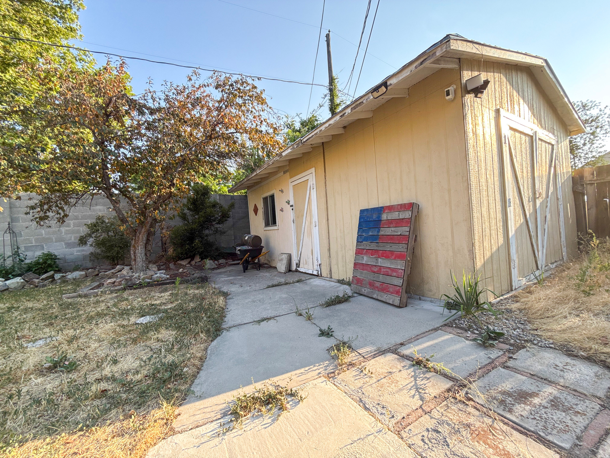 main property photo 21