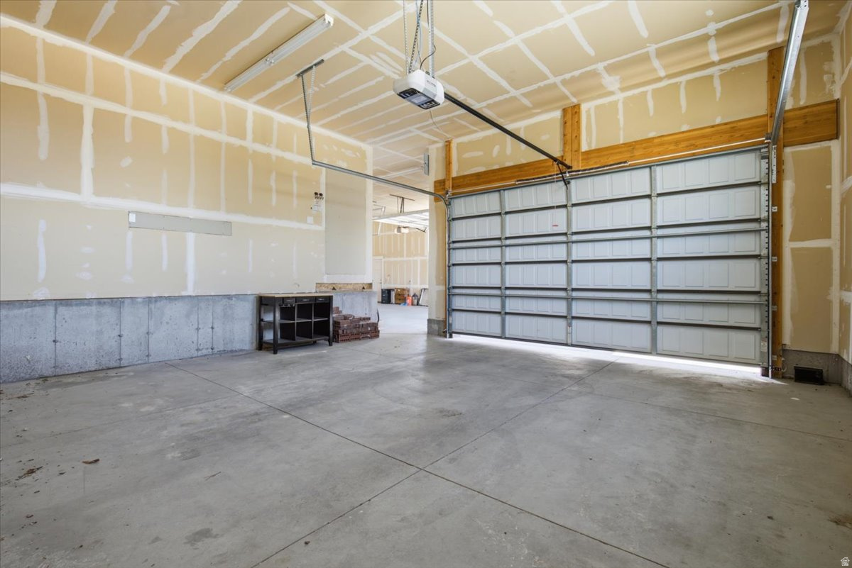 main property photo 66