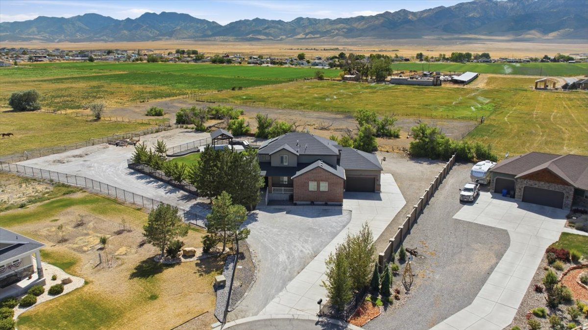 main property photo 70