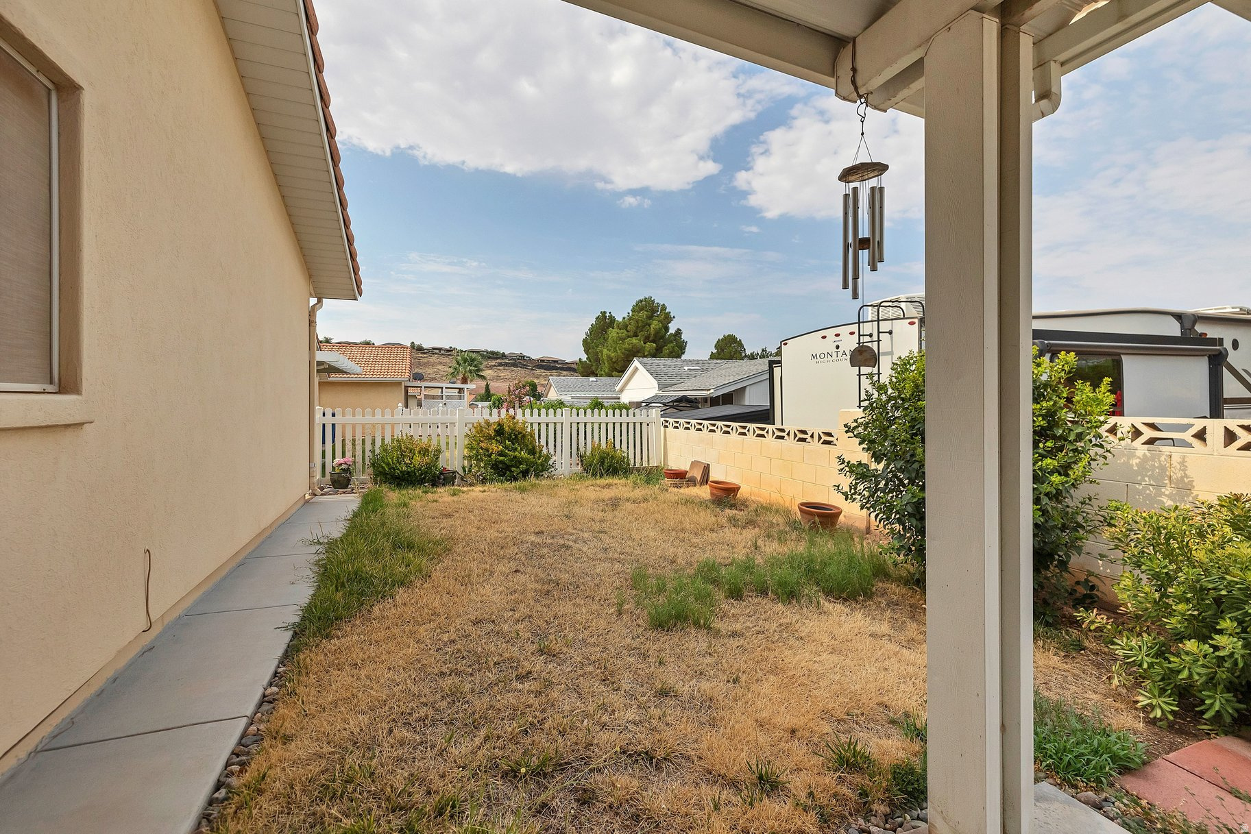 main property photo 18