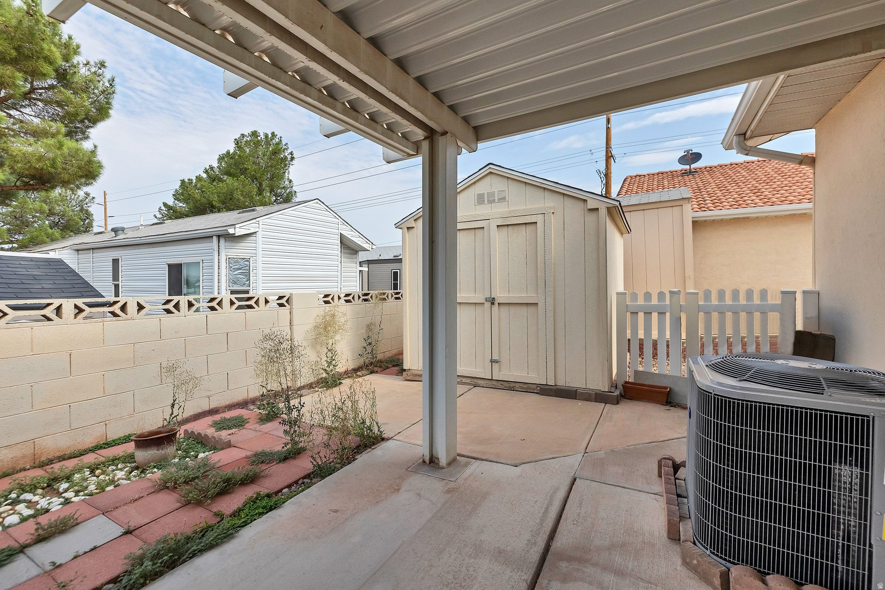 main property photo 20