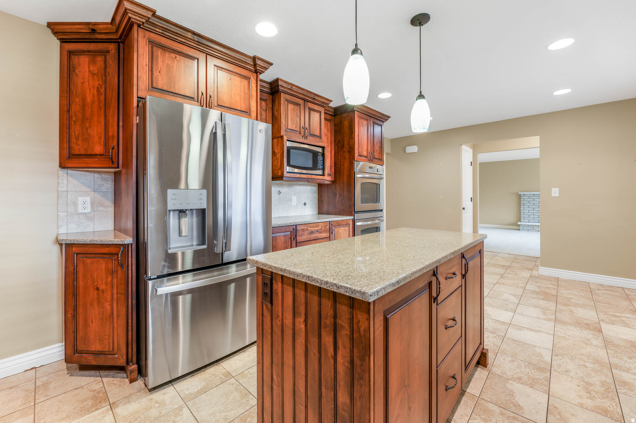 main property photo 3