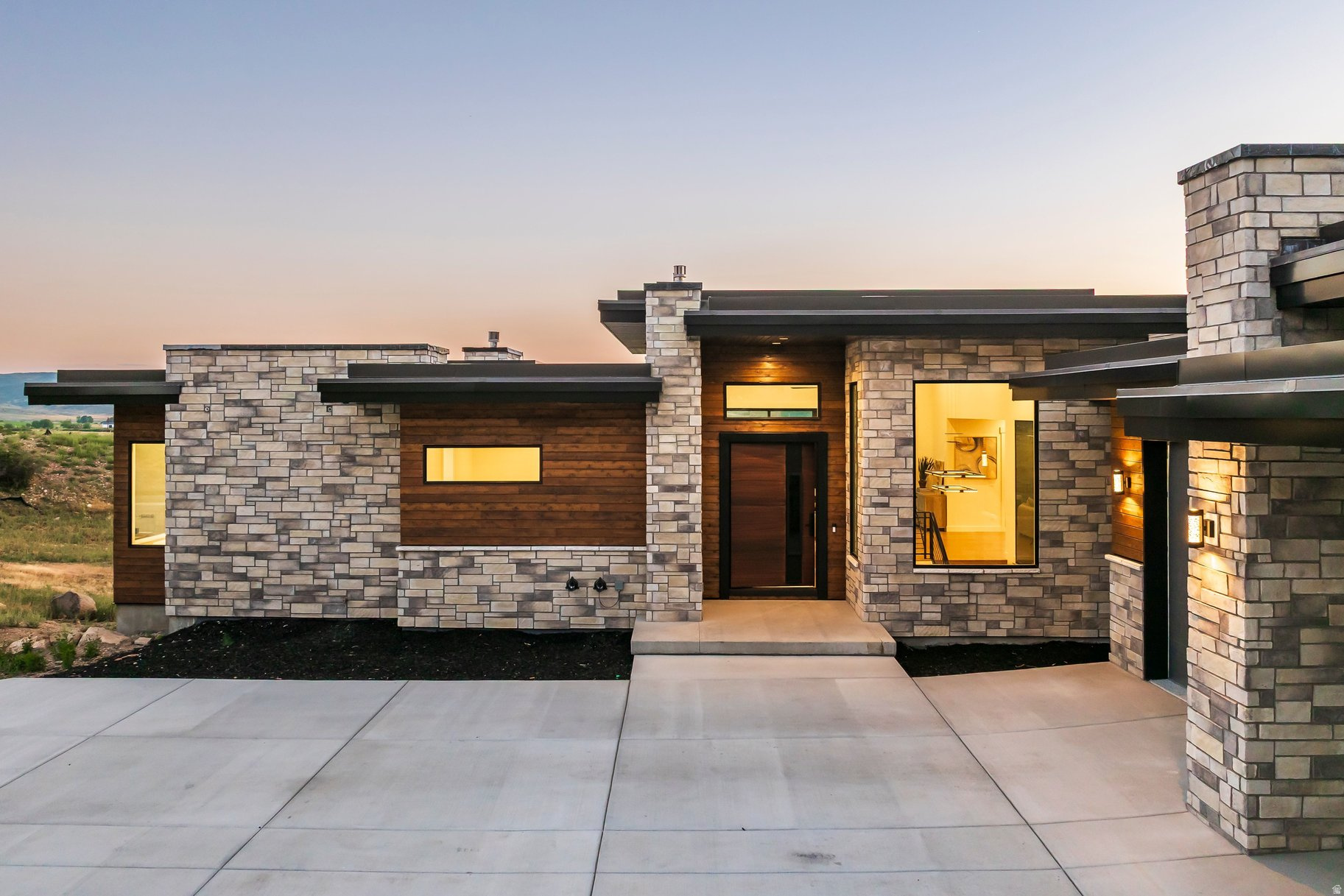 main property photo 106