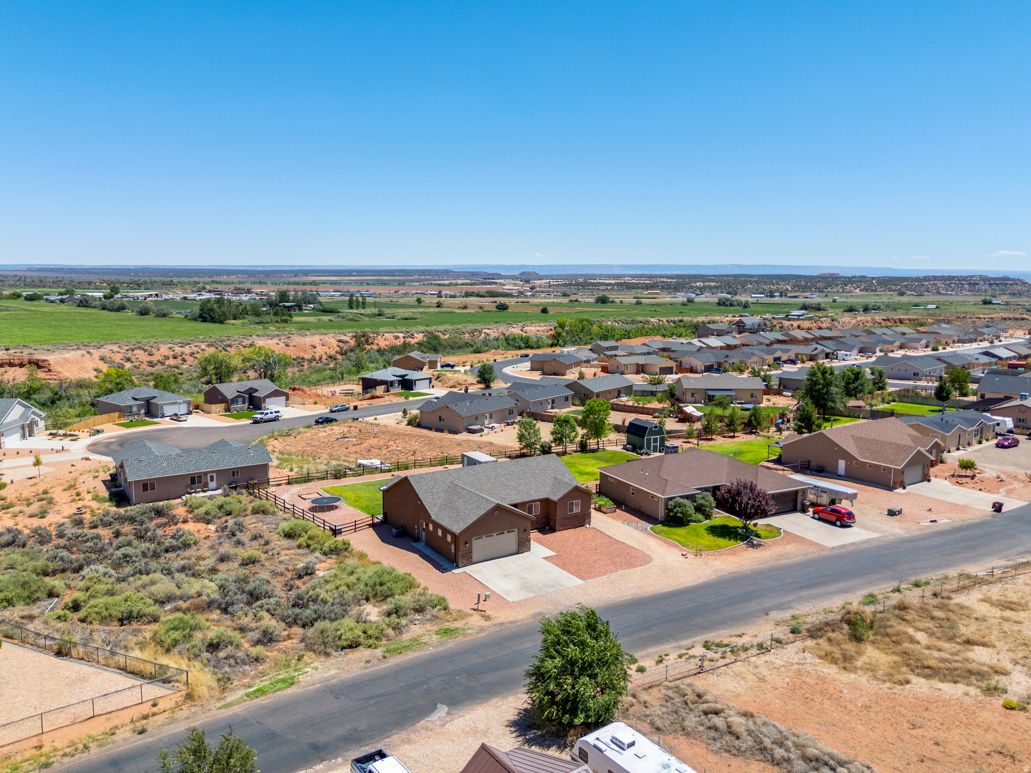 main property photo 30