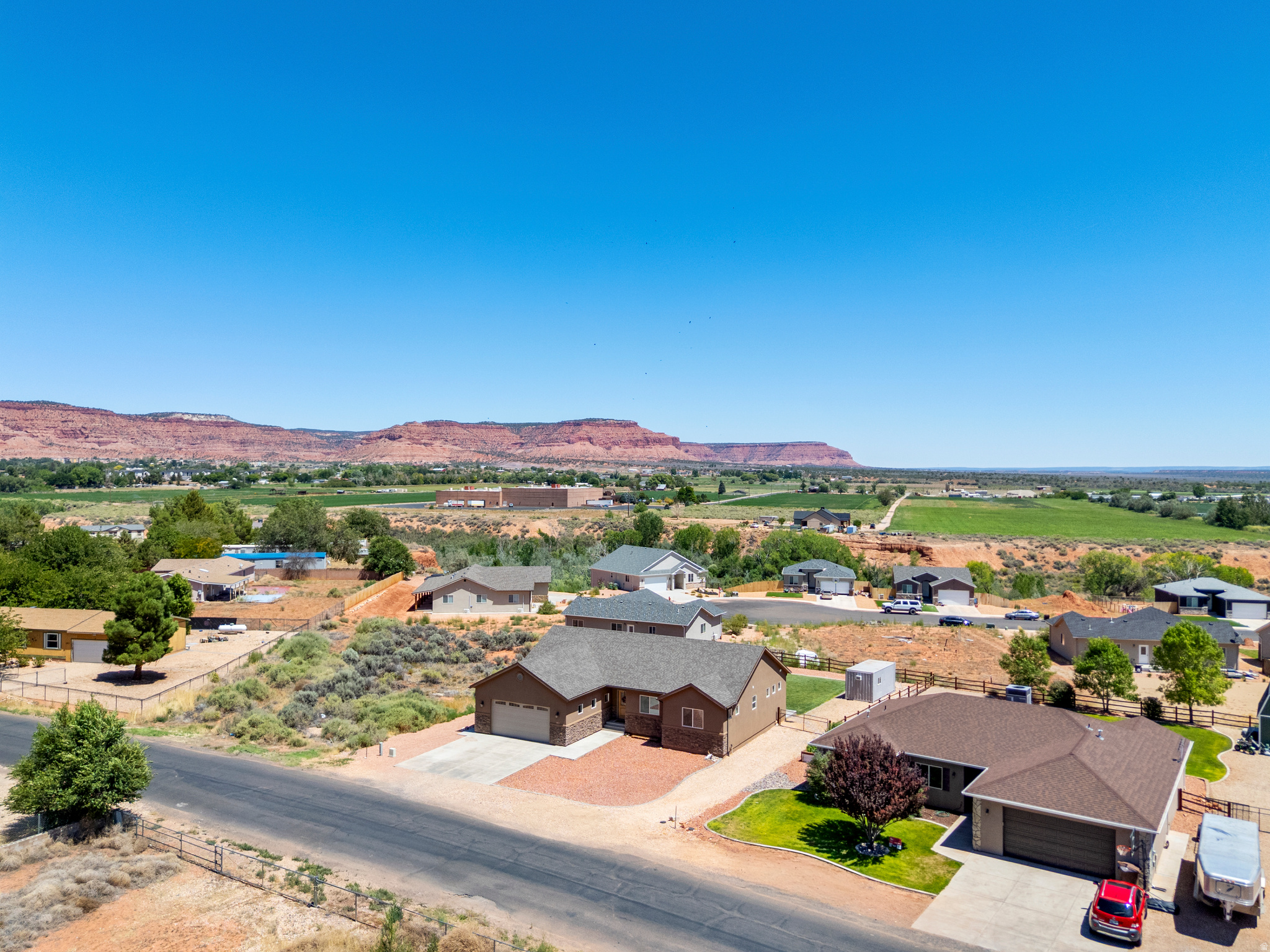 main property photo 32