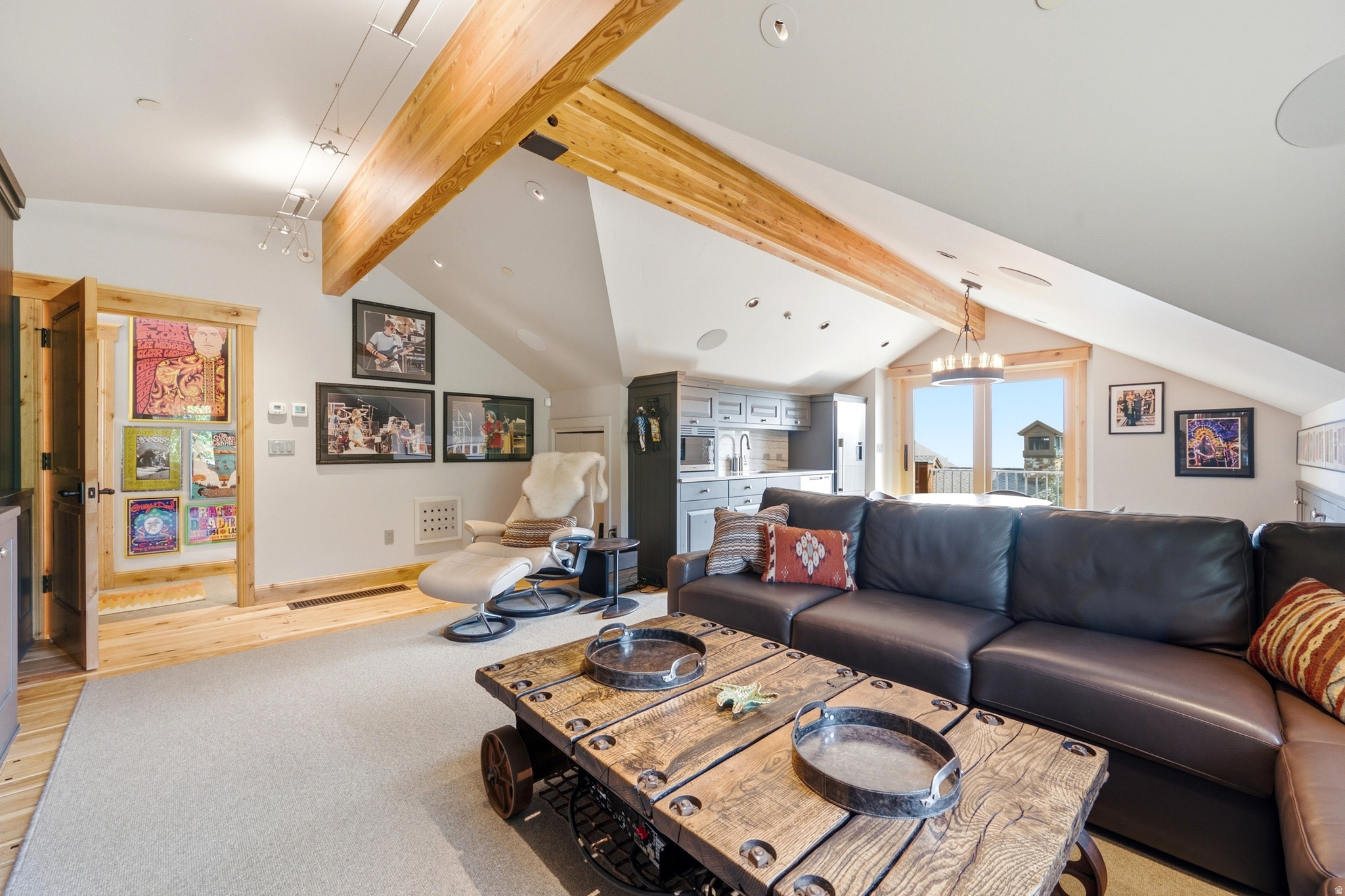 main property photo 74