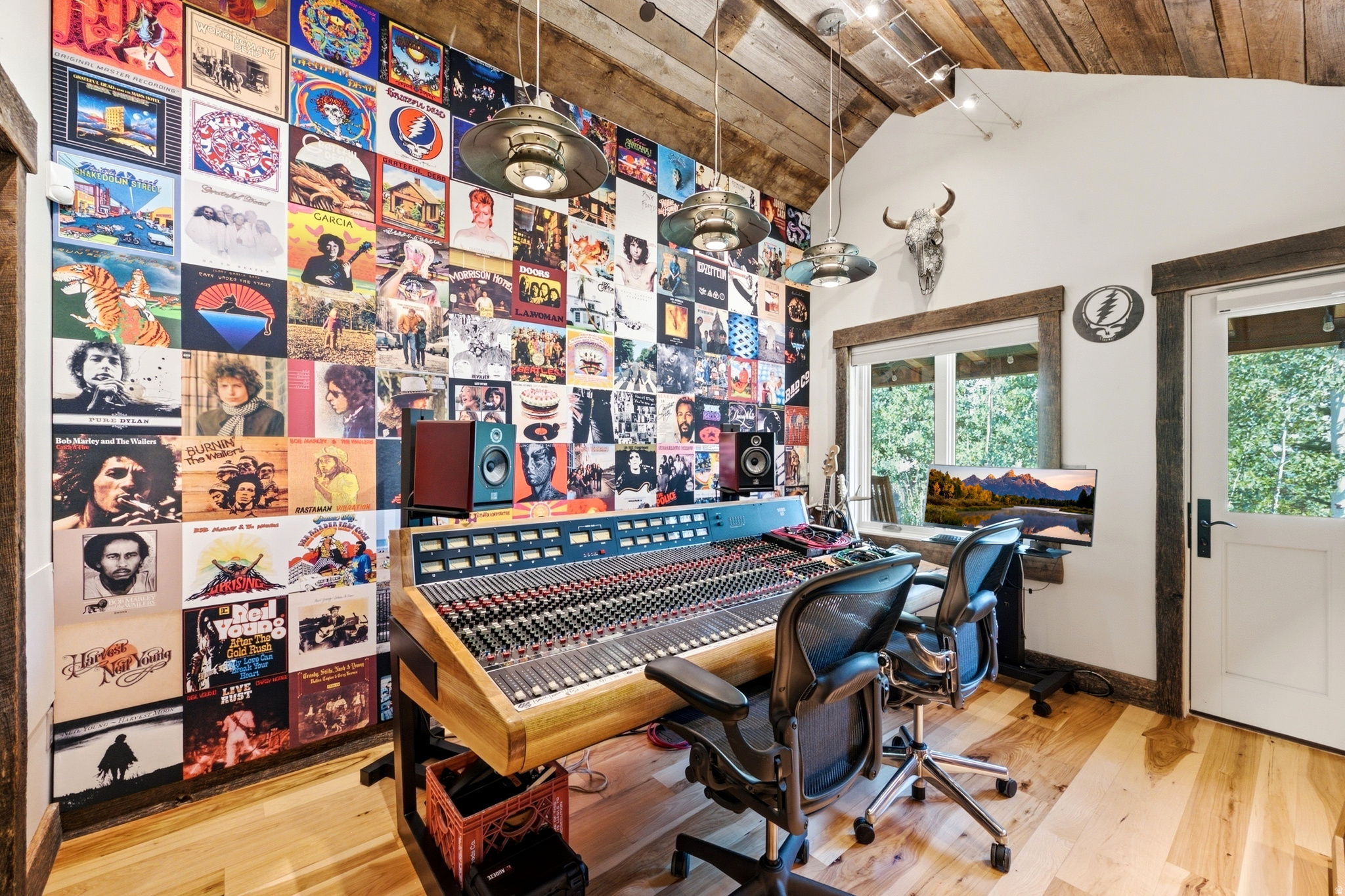 main property photo 79