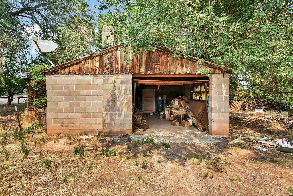 main property photo 7