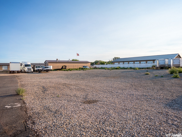 main property photo 44