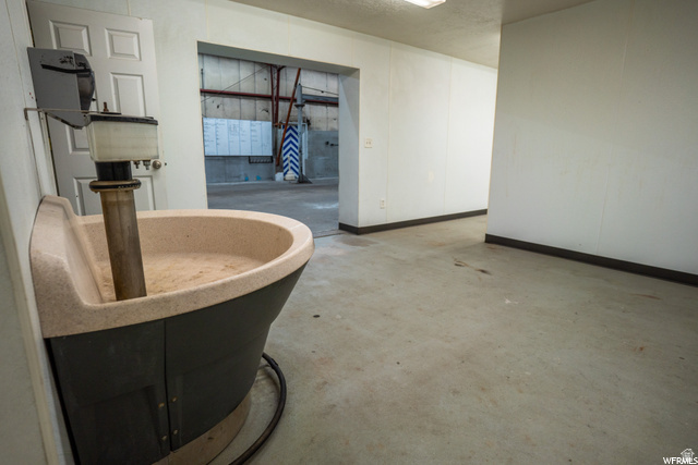main property photo 77