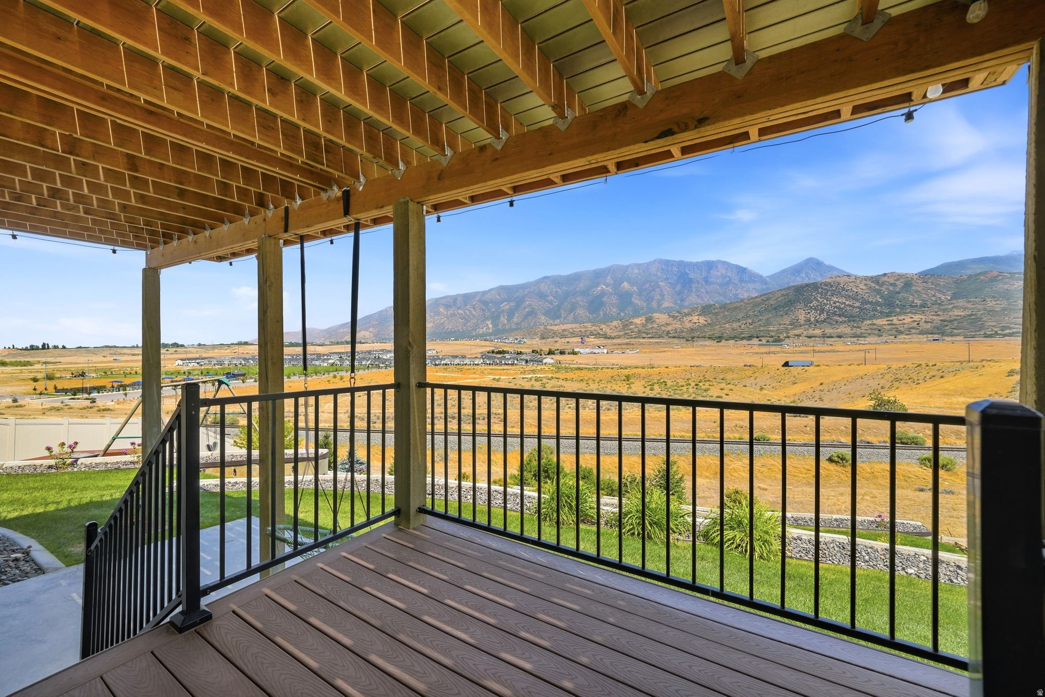 main property photo 43