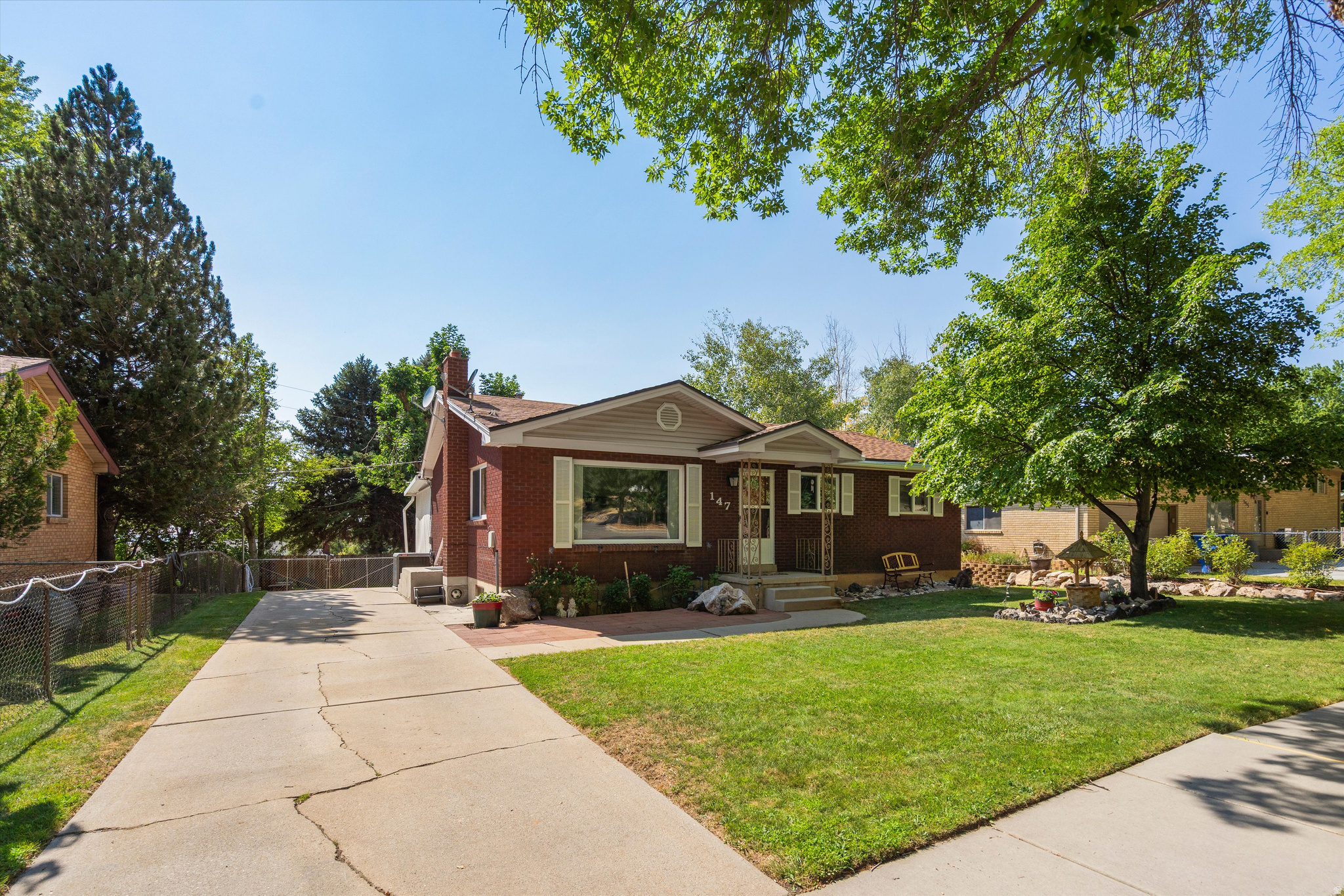 main property photo 19