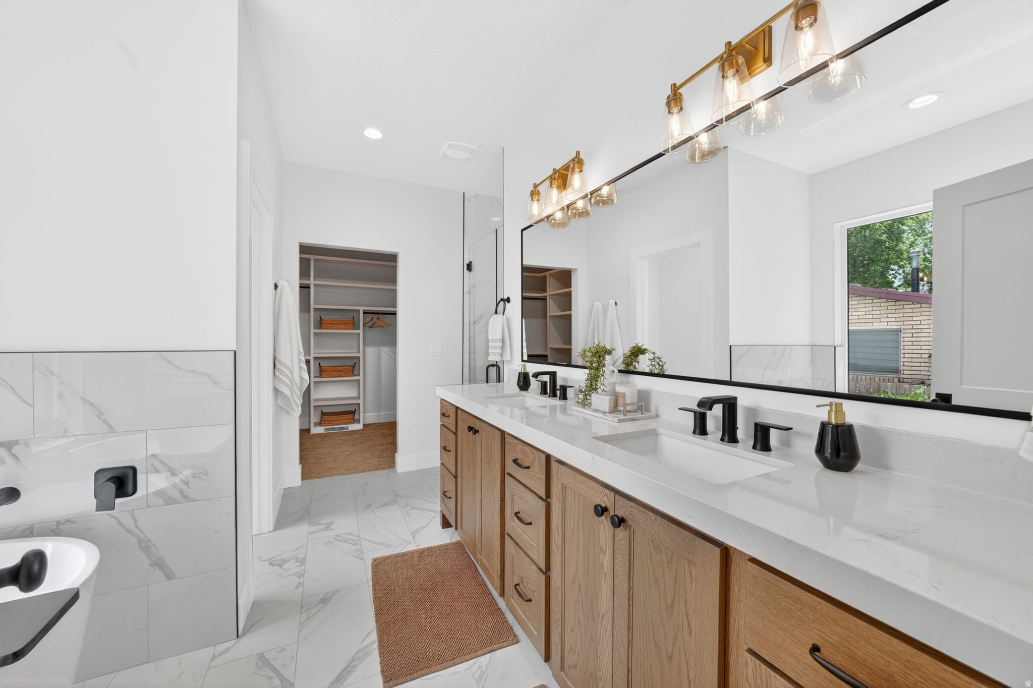 main property photo 146