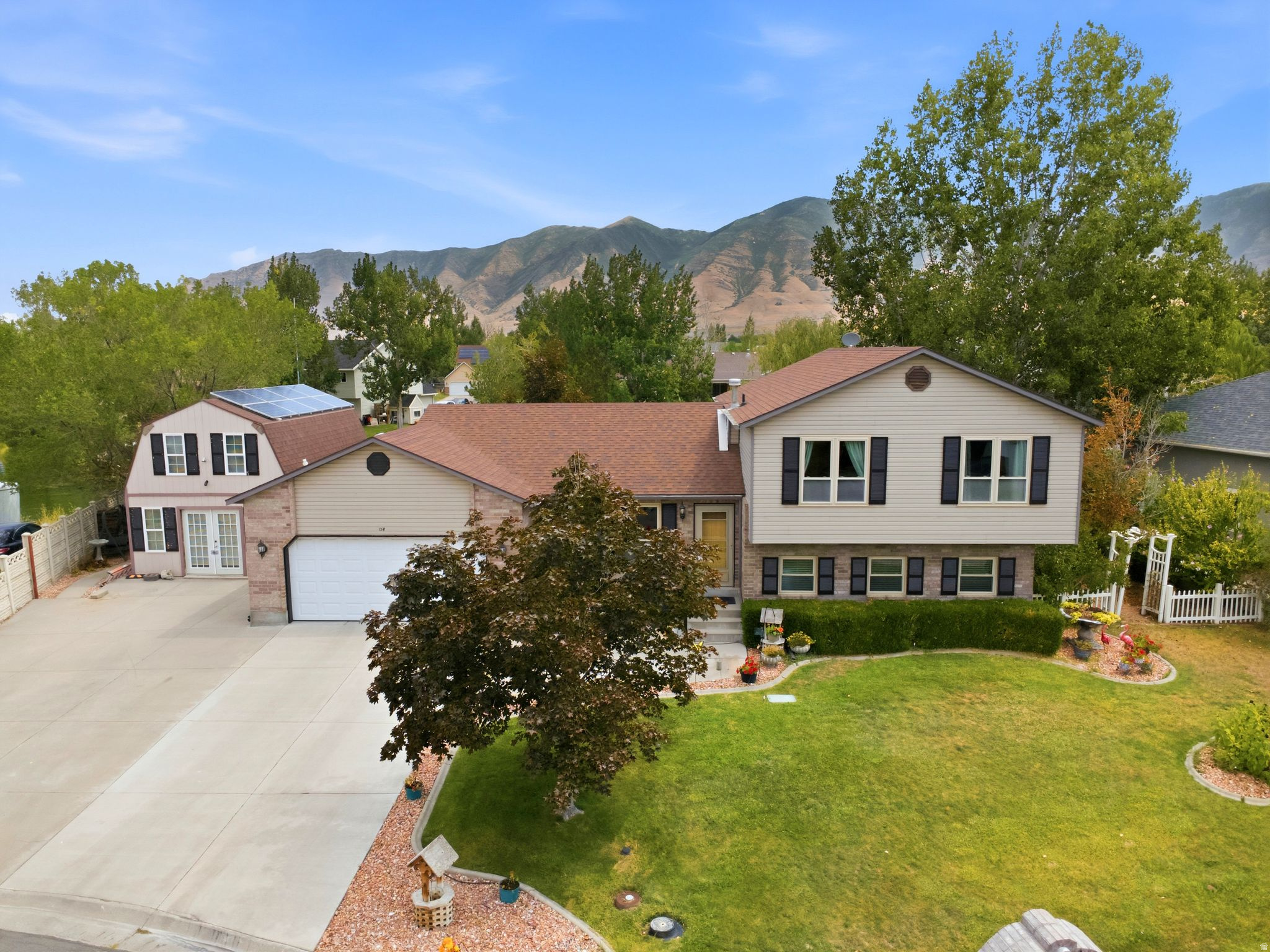 main property photo 70