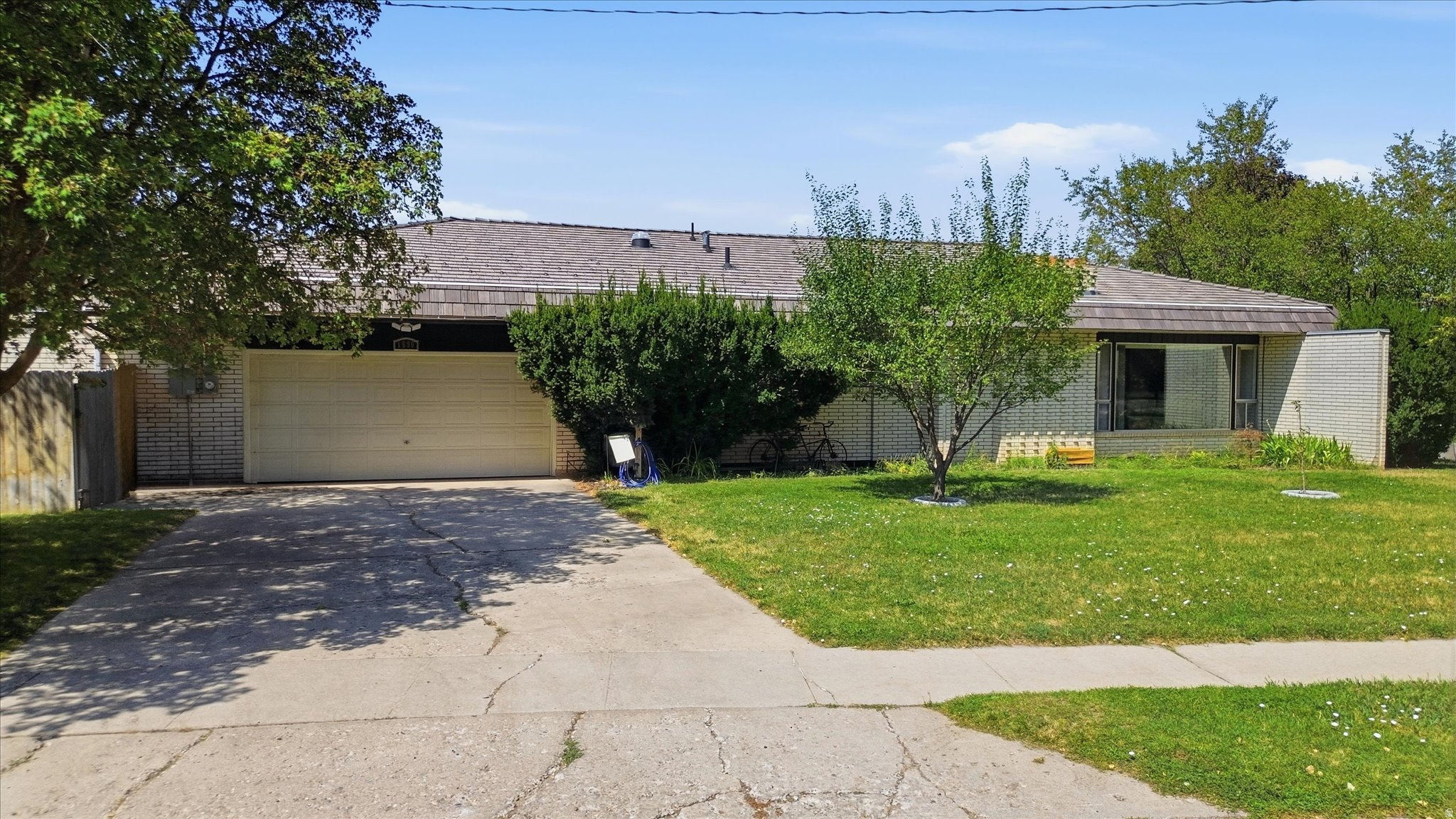 main property photo 60