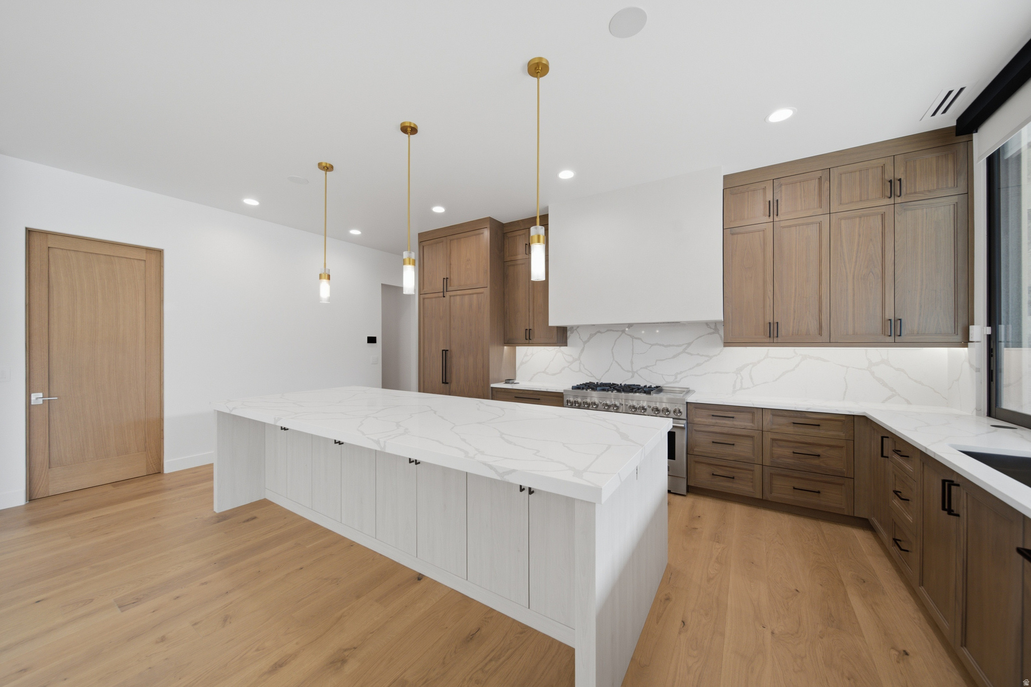 main property photo 85