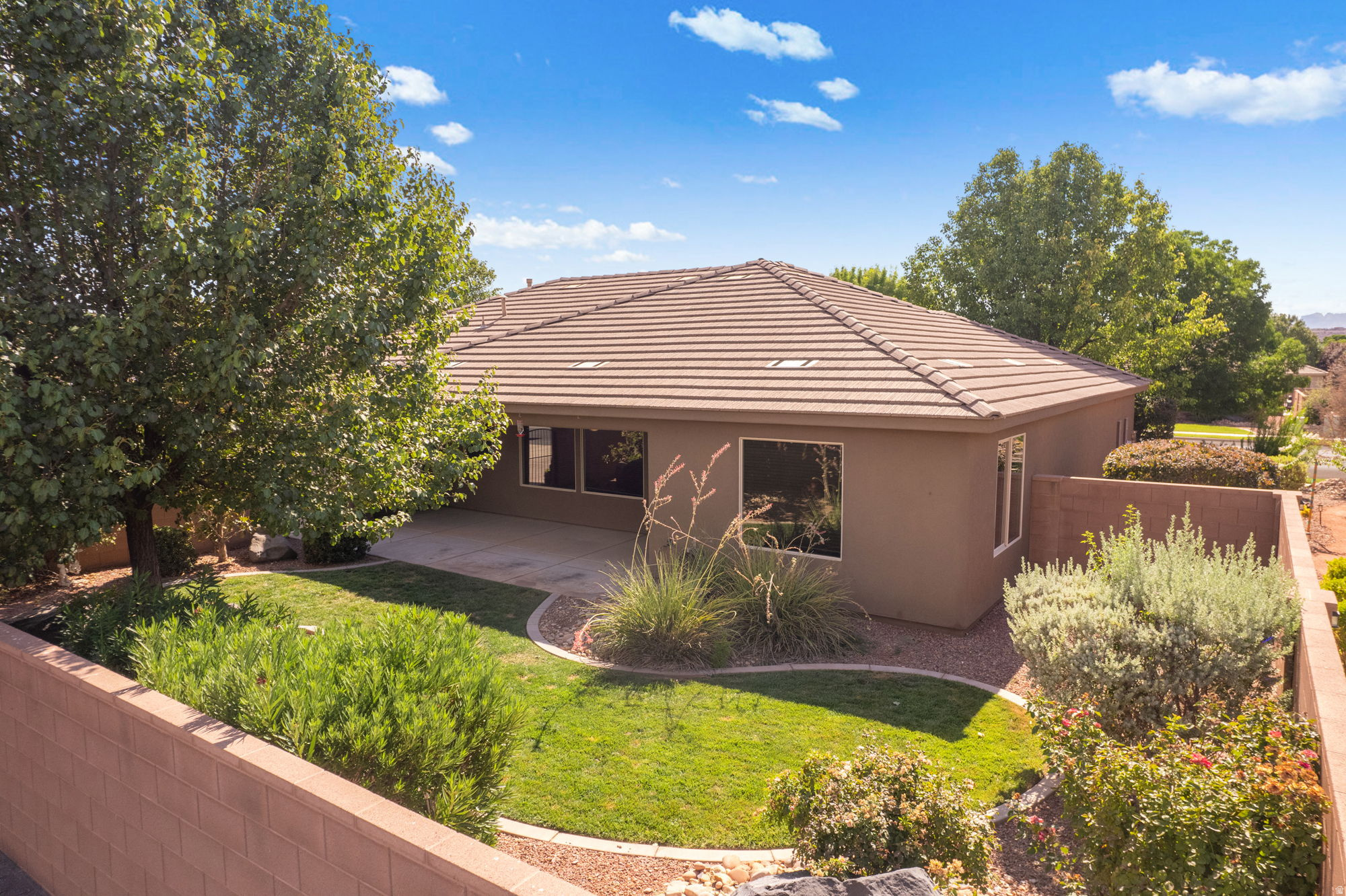 main property photo 34