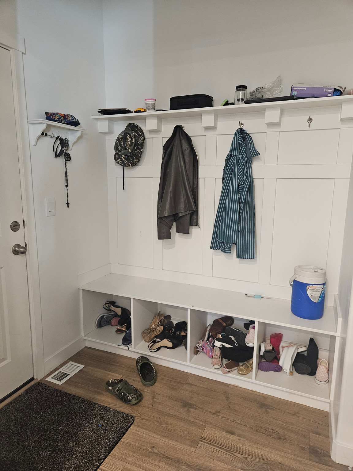 main property photo 9