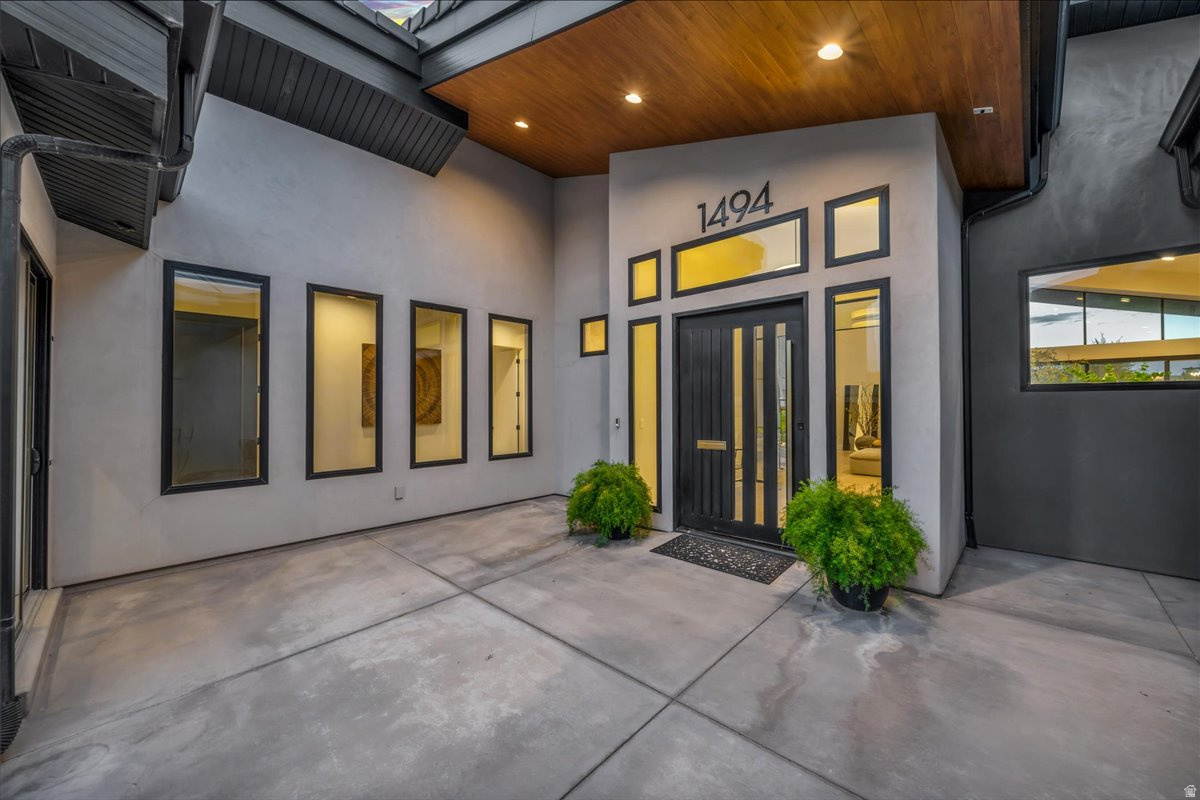 main property photo 13