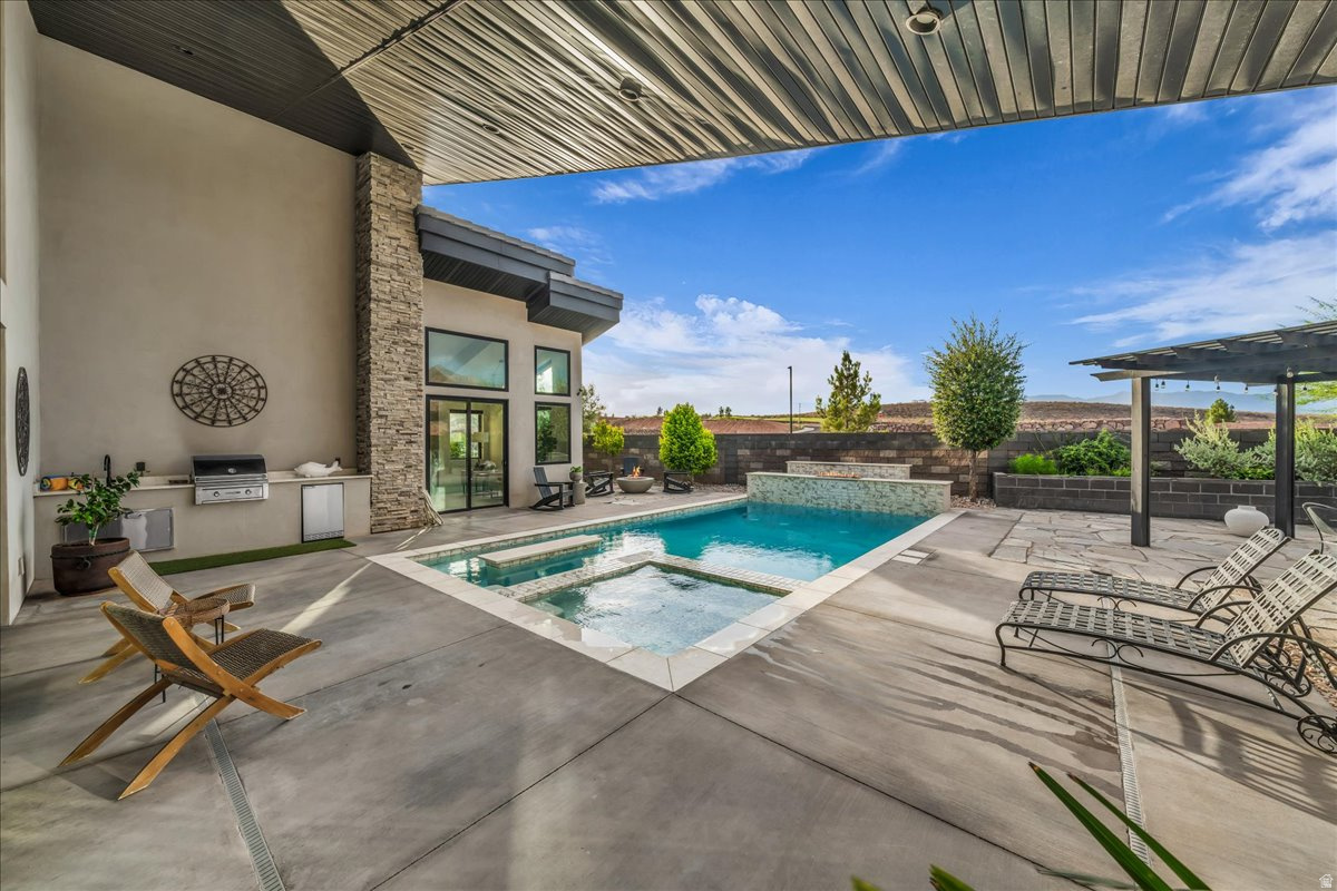 main property photo 61