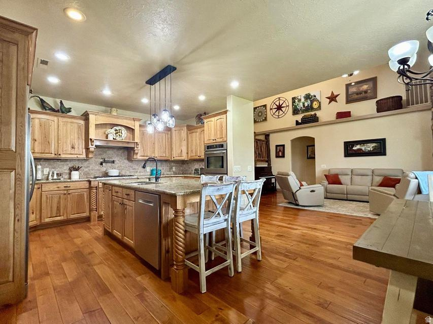 main property photo 14