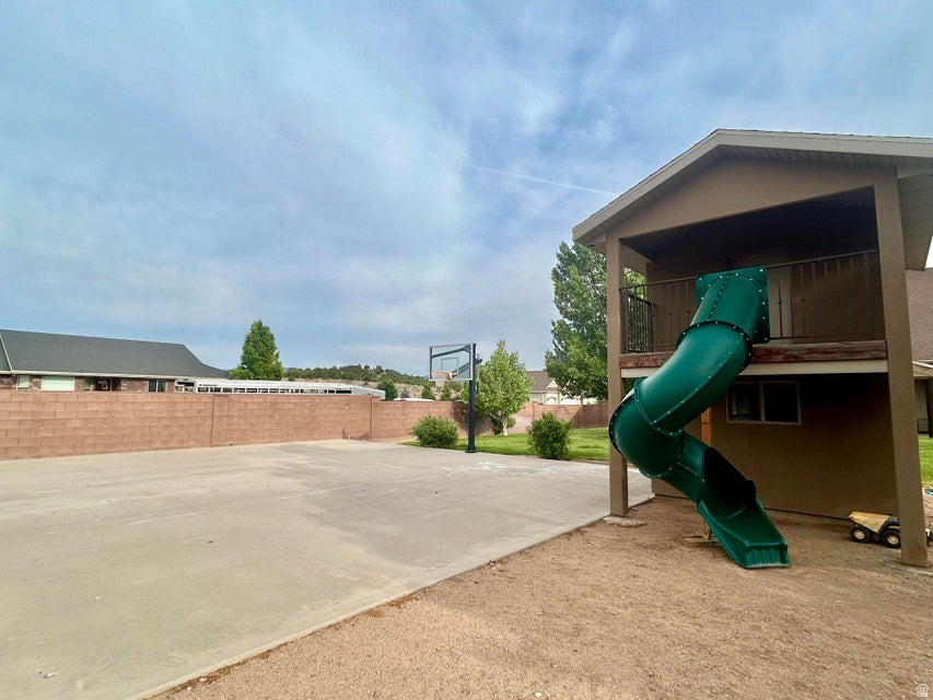main property photo 60