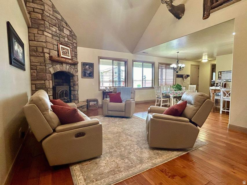 main property photo 7