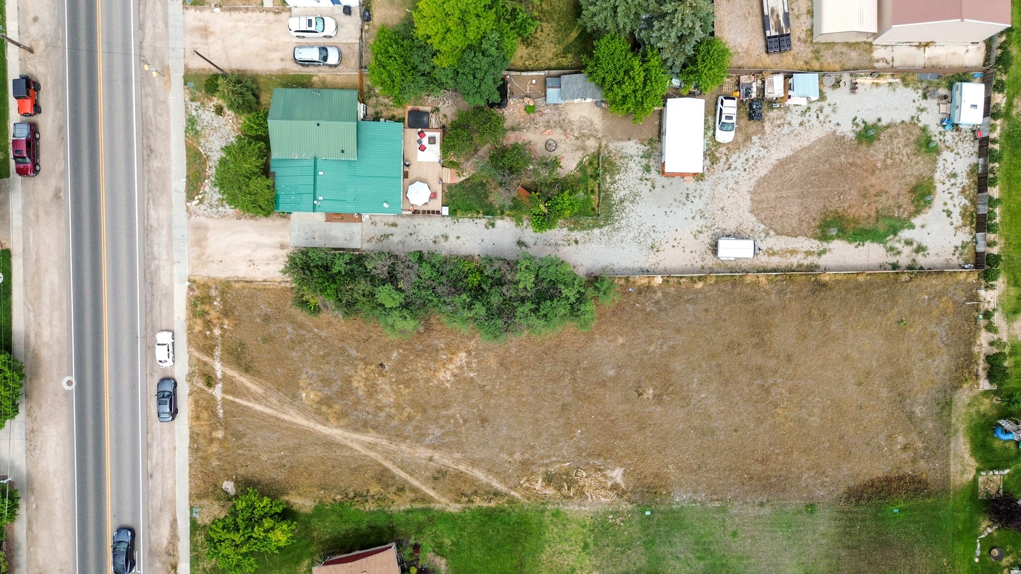 main property photo 36