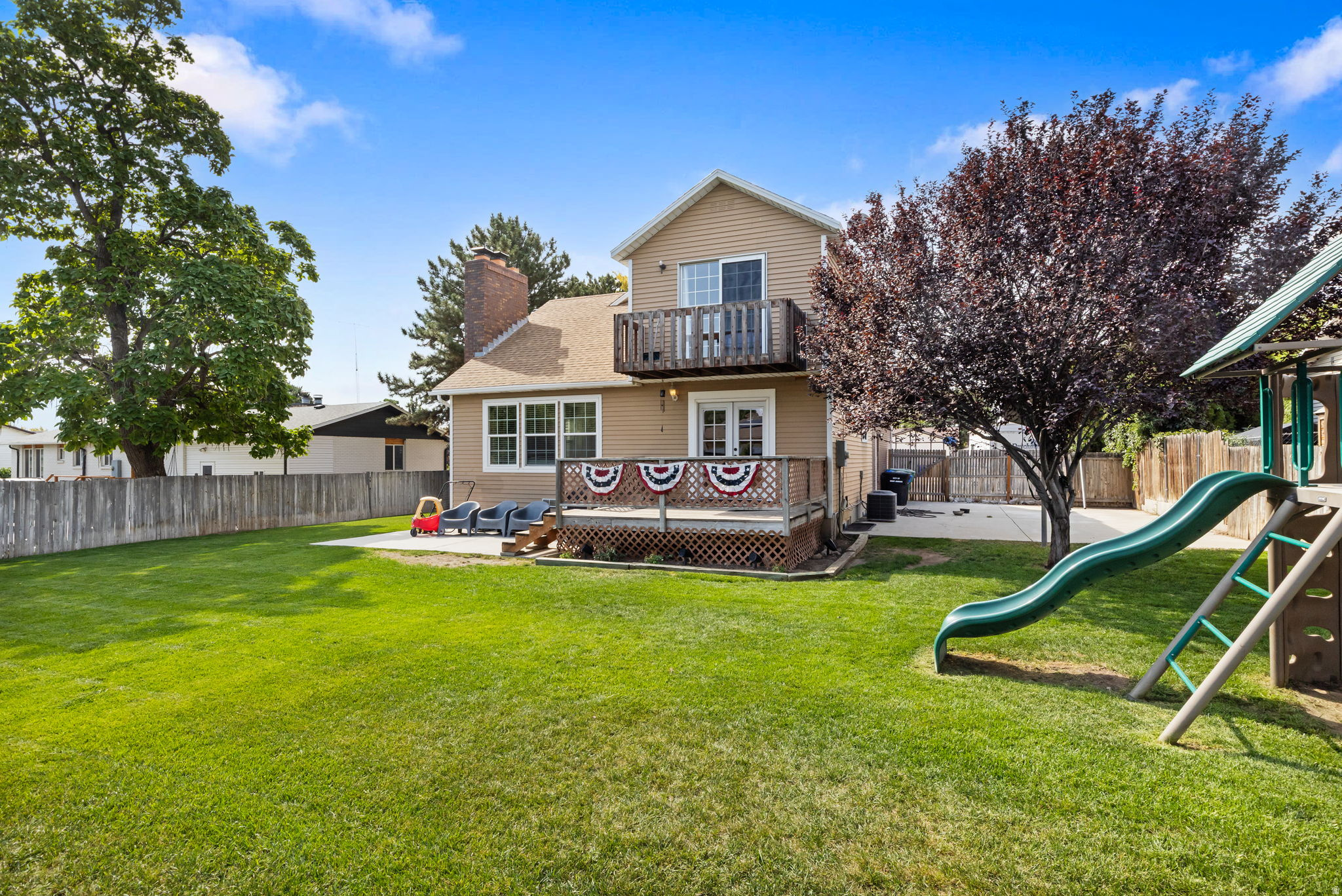 main property photo 28