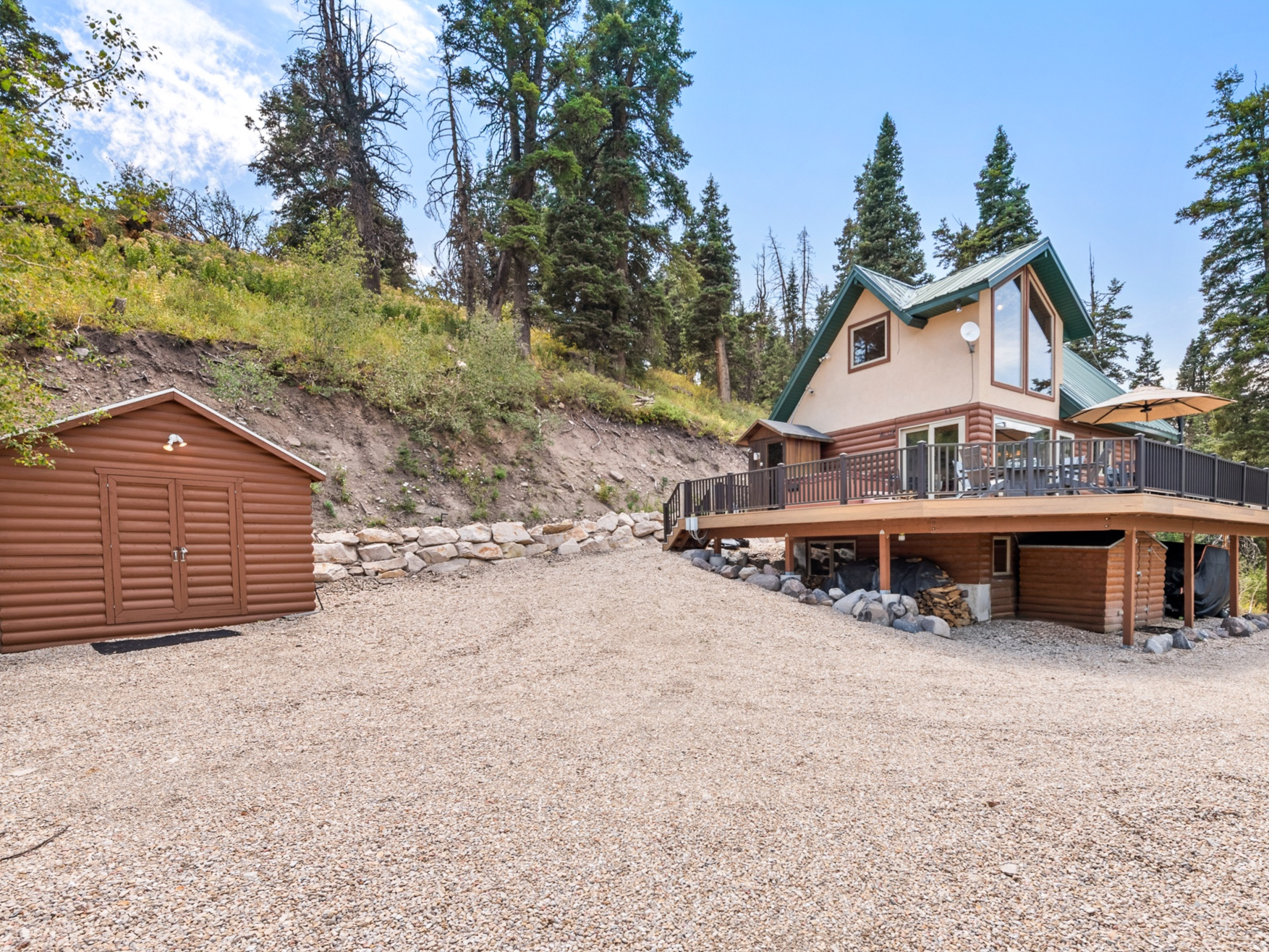 main property photo 41