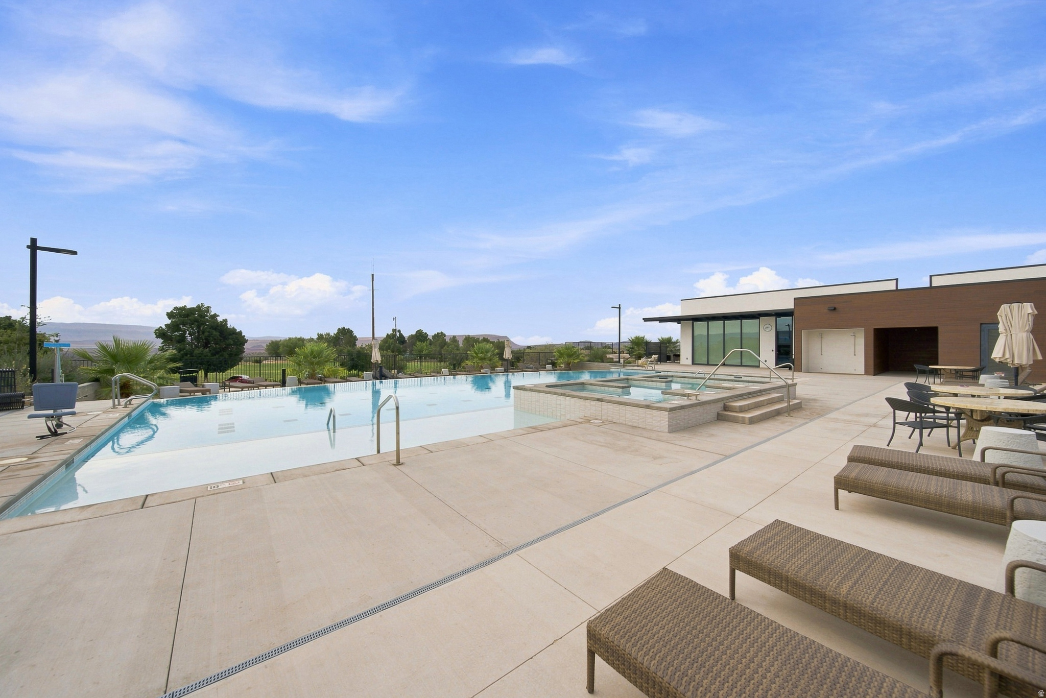 main property photo 61