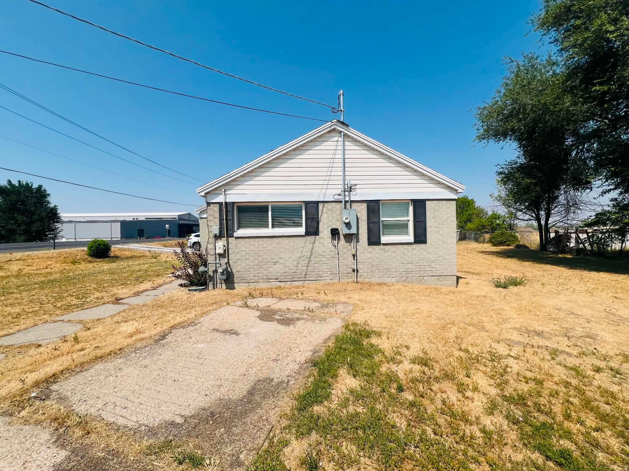 main property photo 4