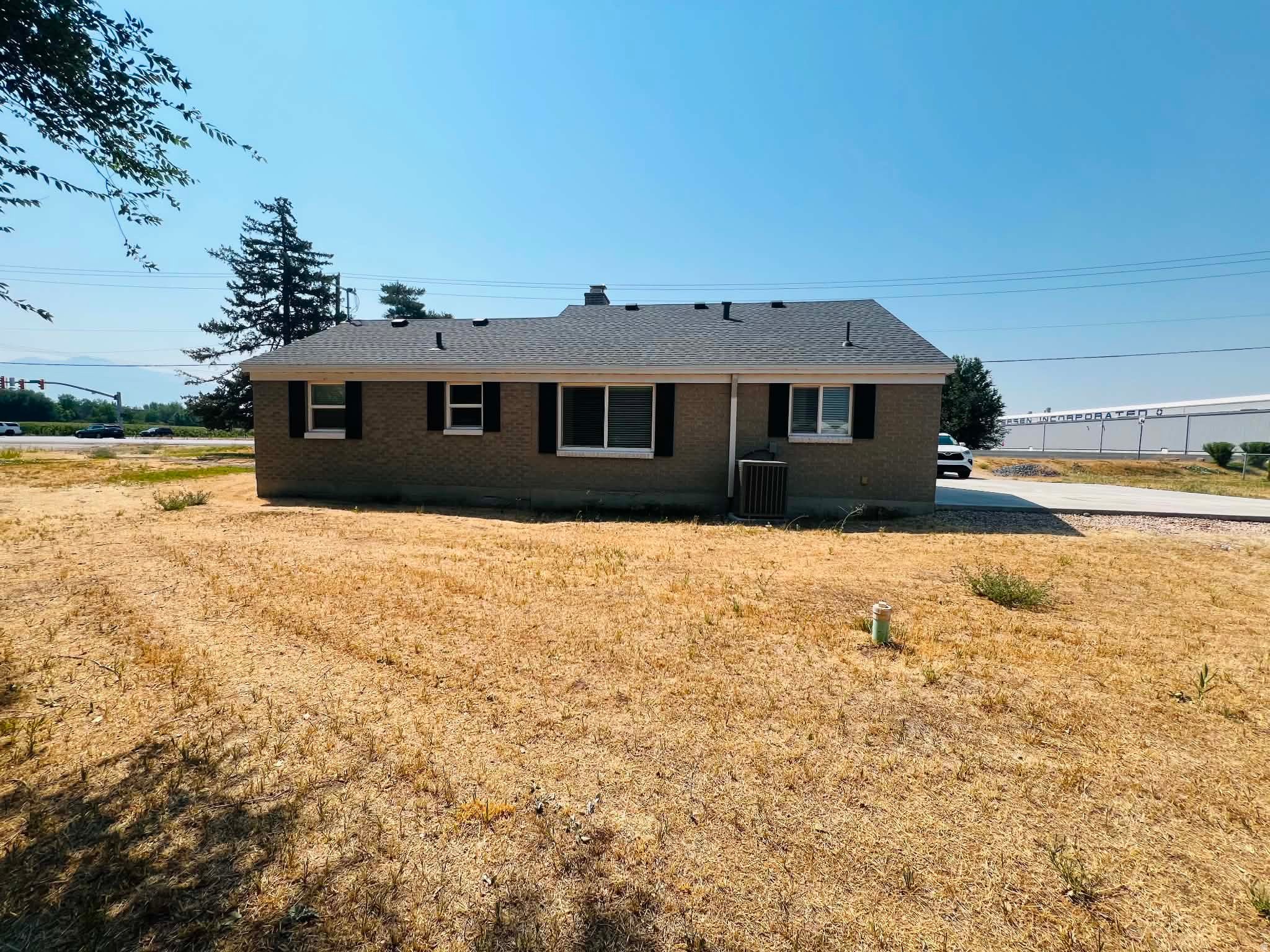 main property photo 7