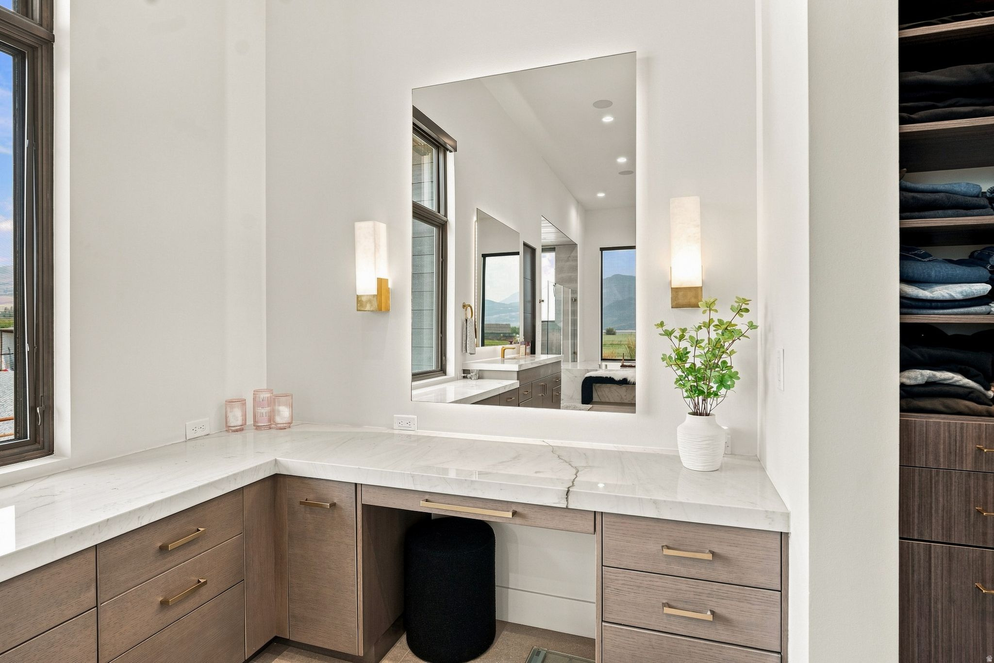 main property photo 164