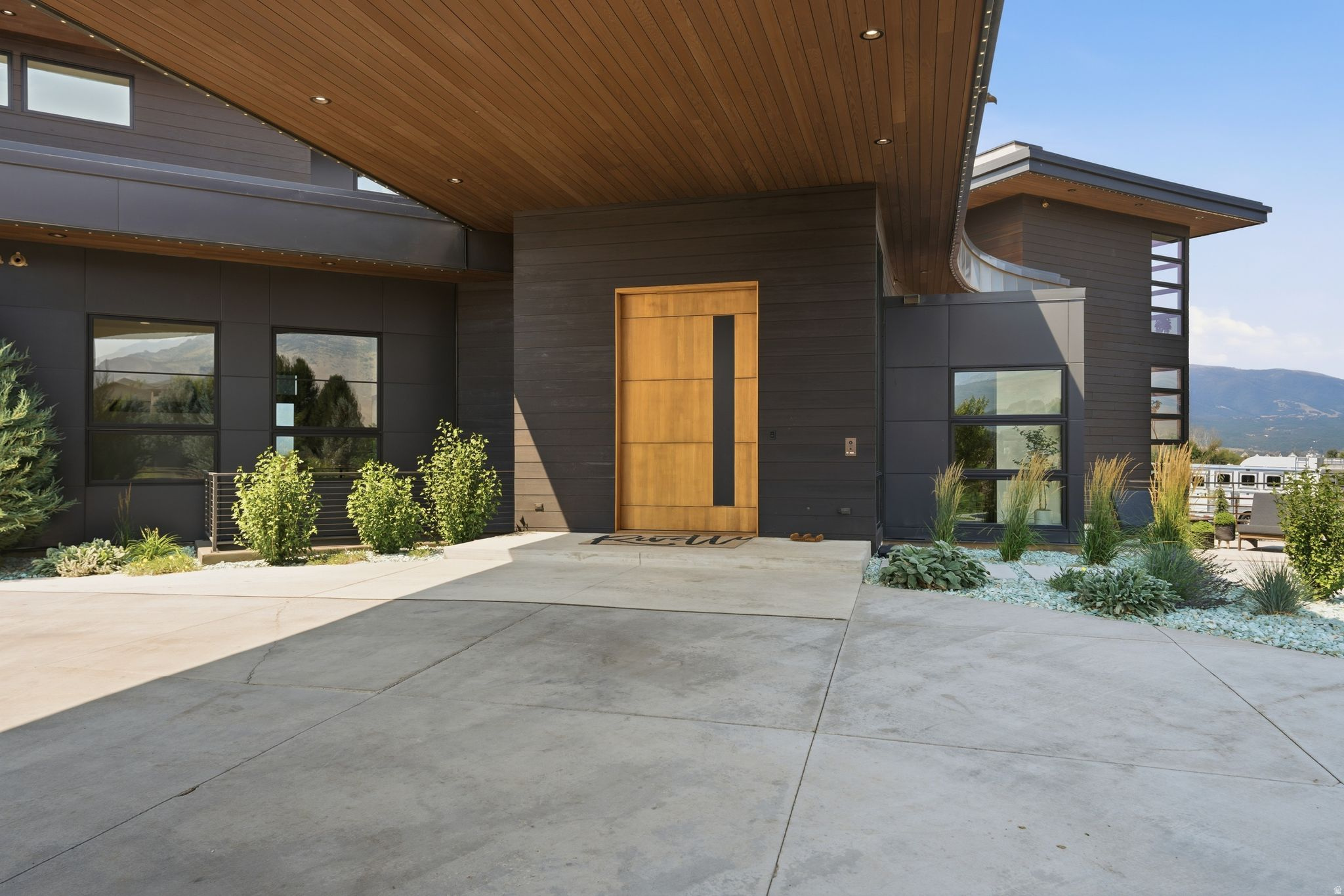 main property photo 212