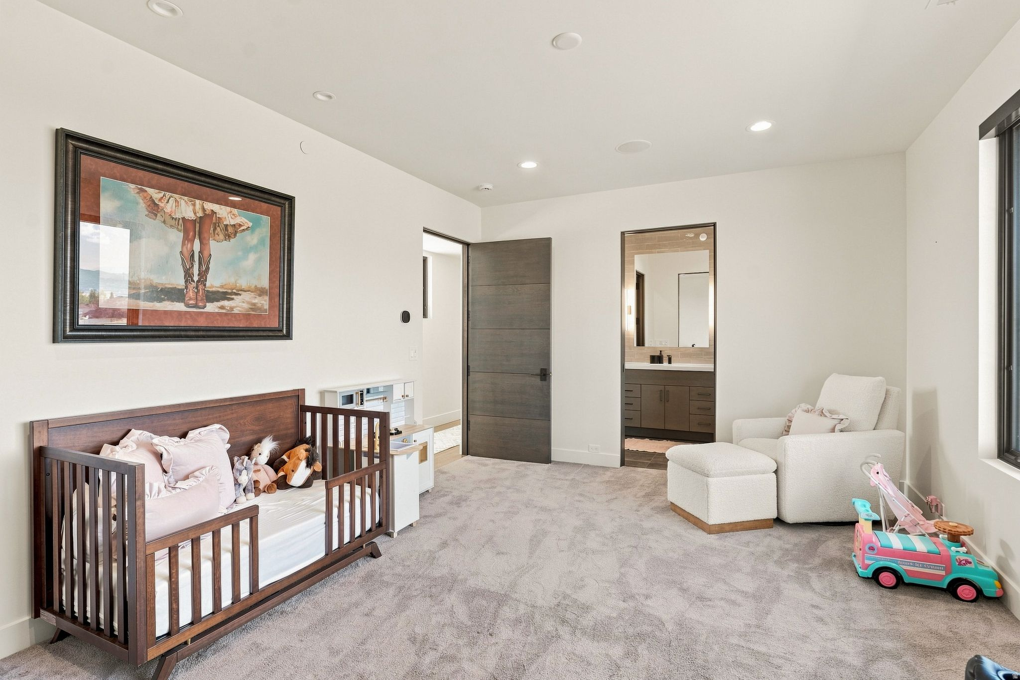 main property photo 90