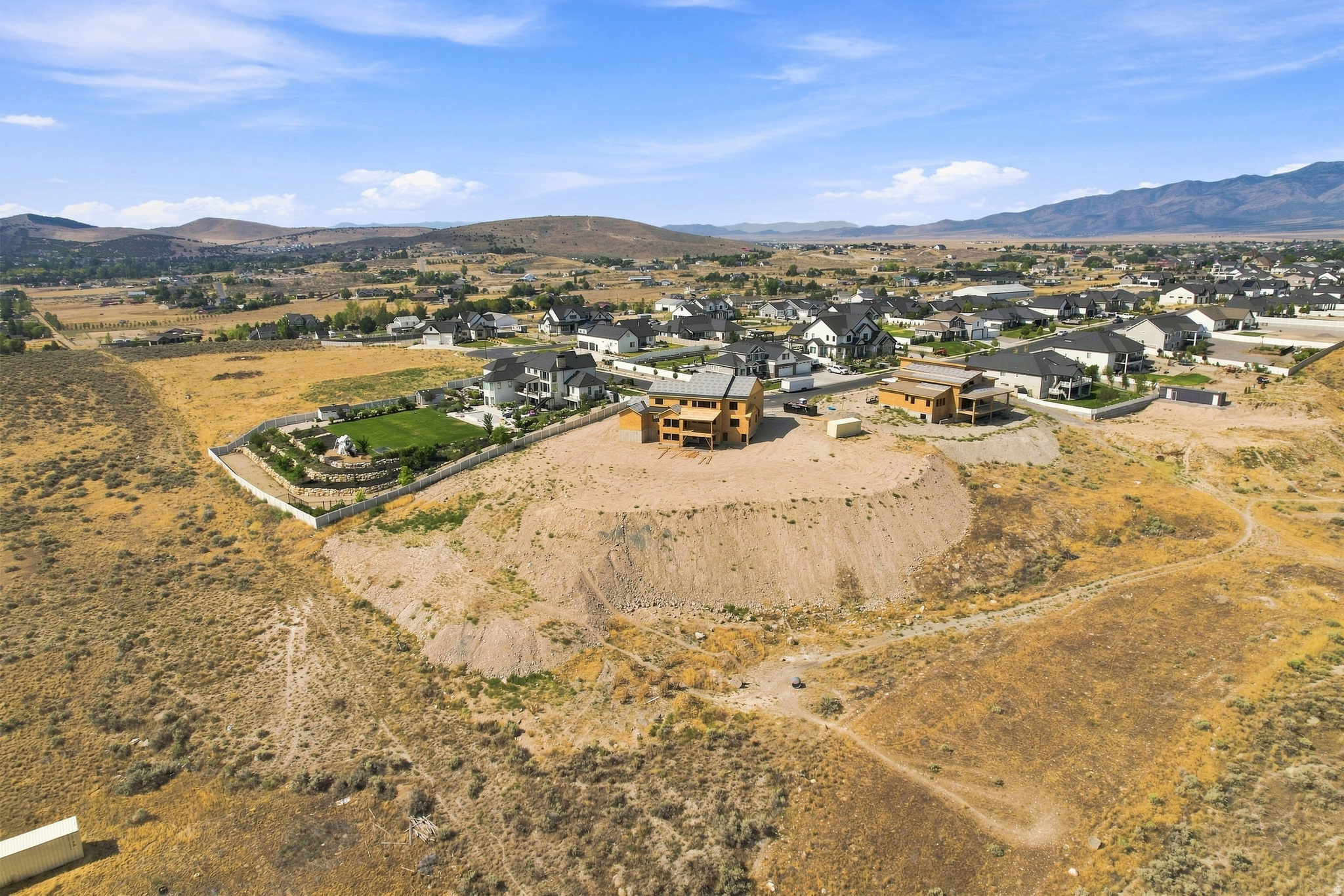 main property photo 11