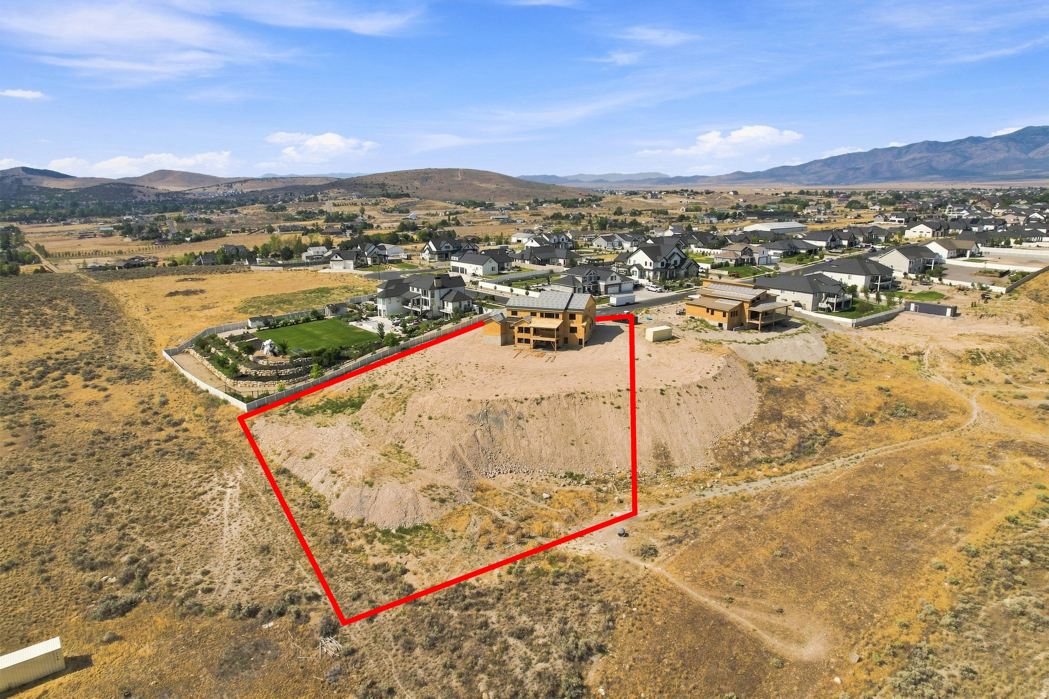 main property photo 12