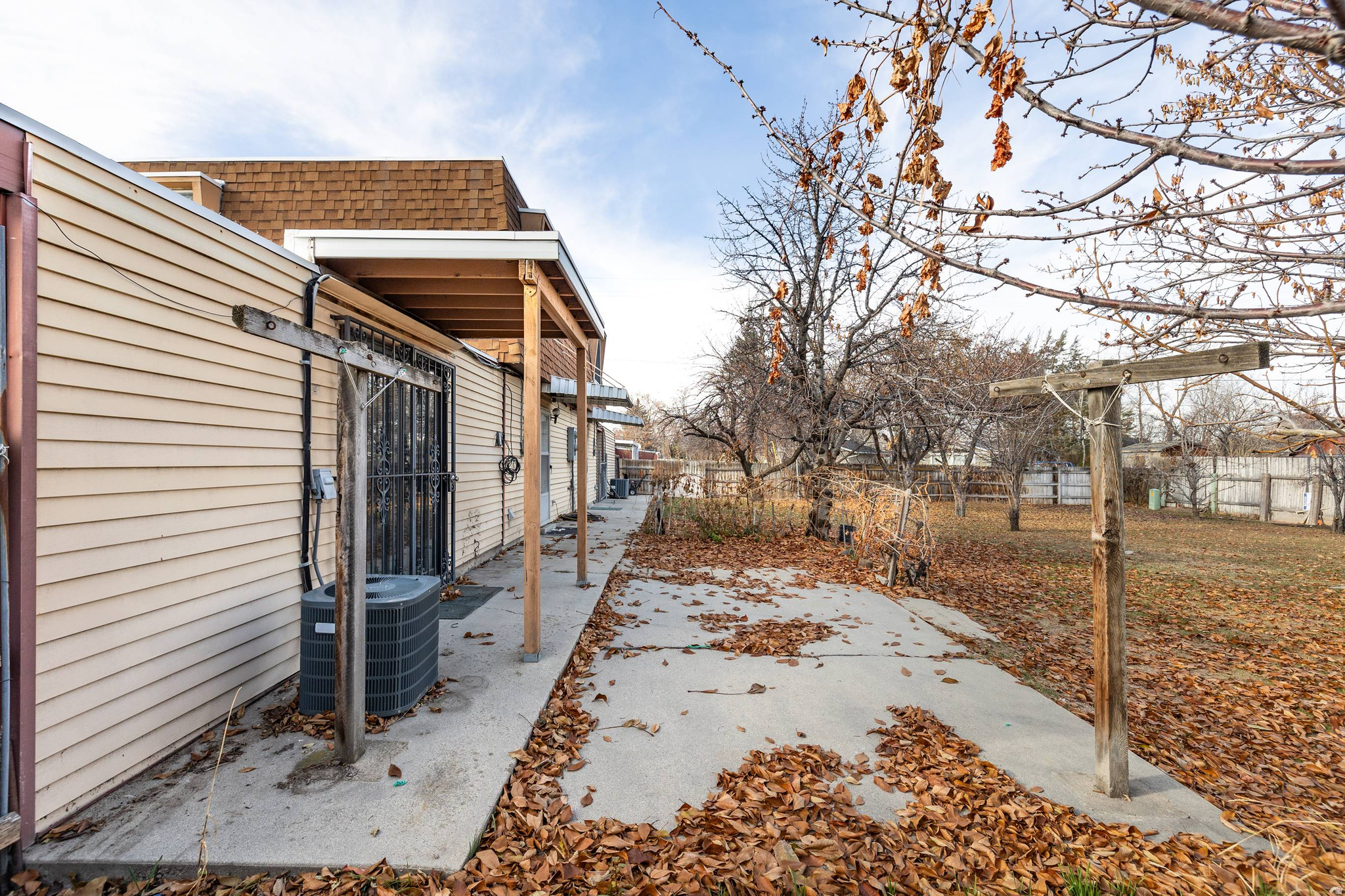 main property photo 27