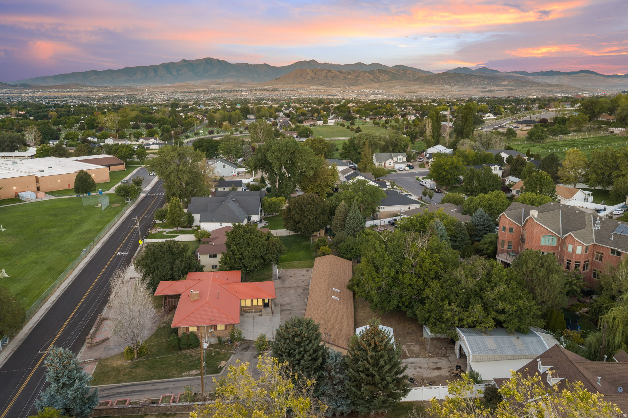 main property photo 24