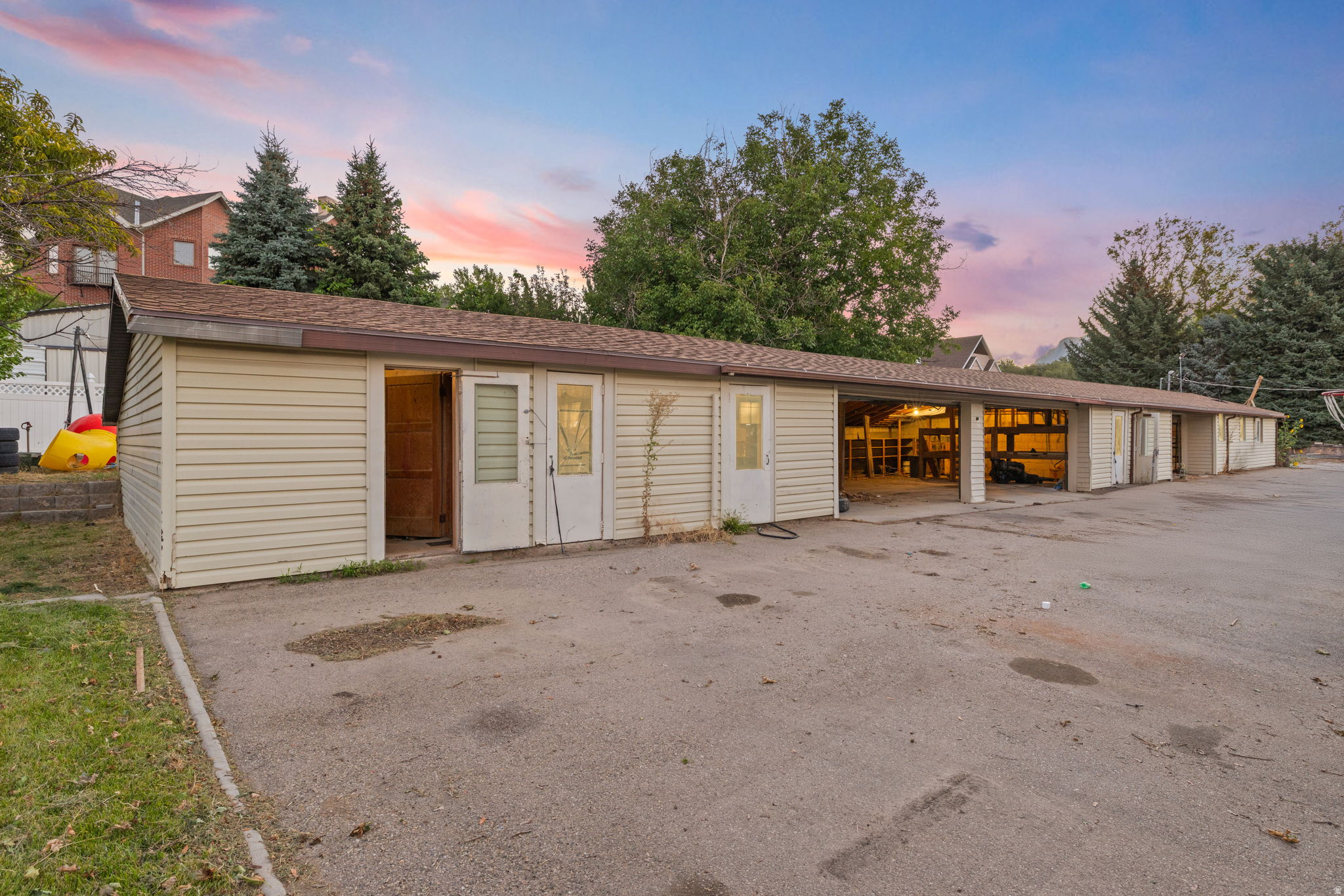 main property photo 41
