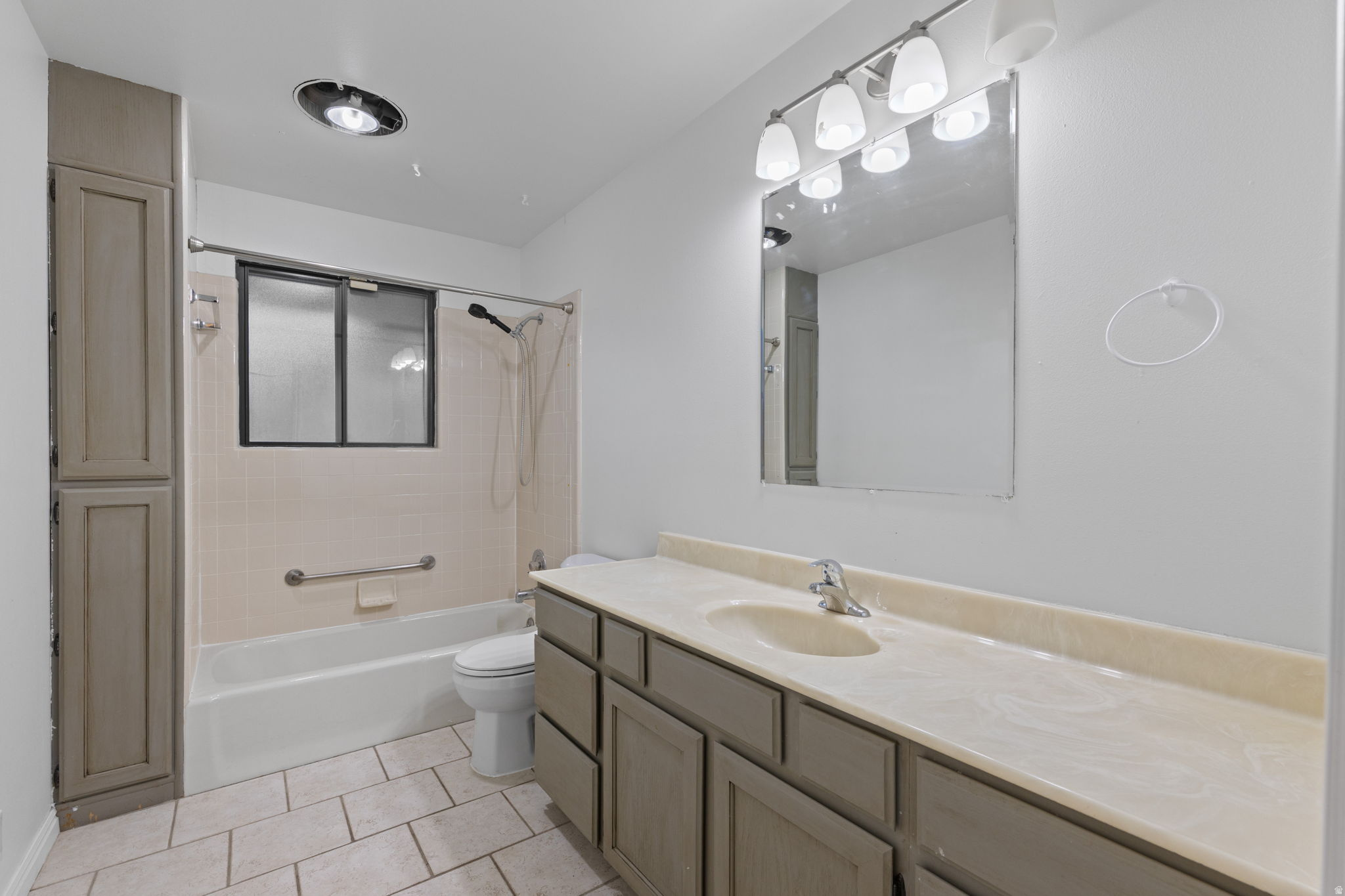 main property photo 61